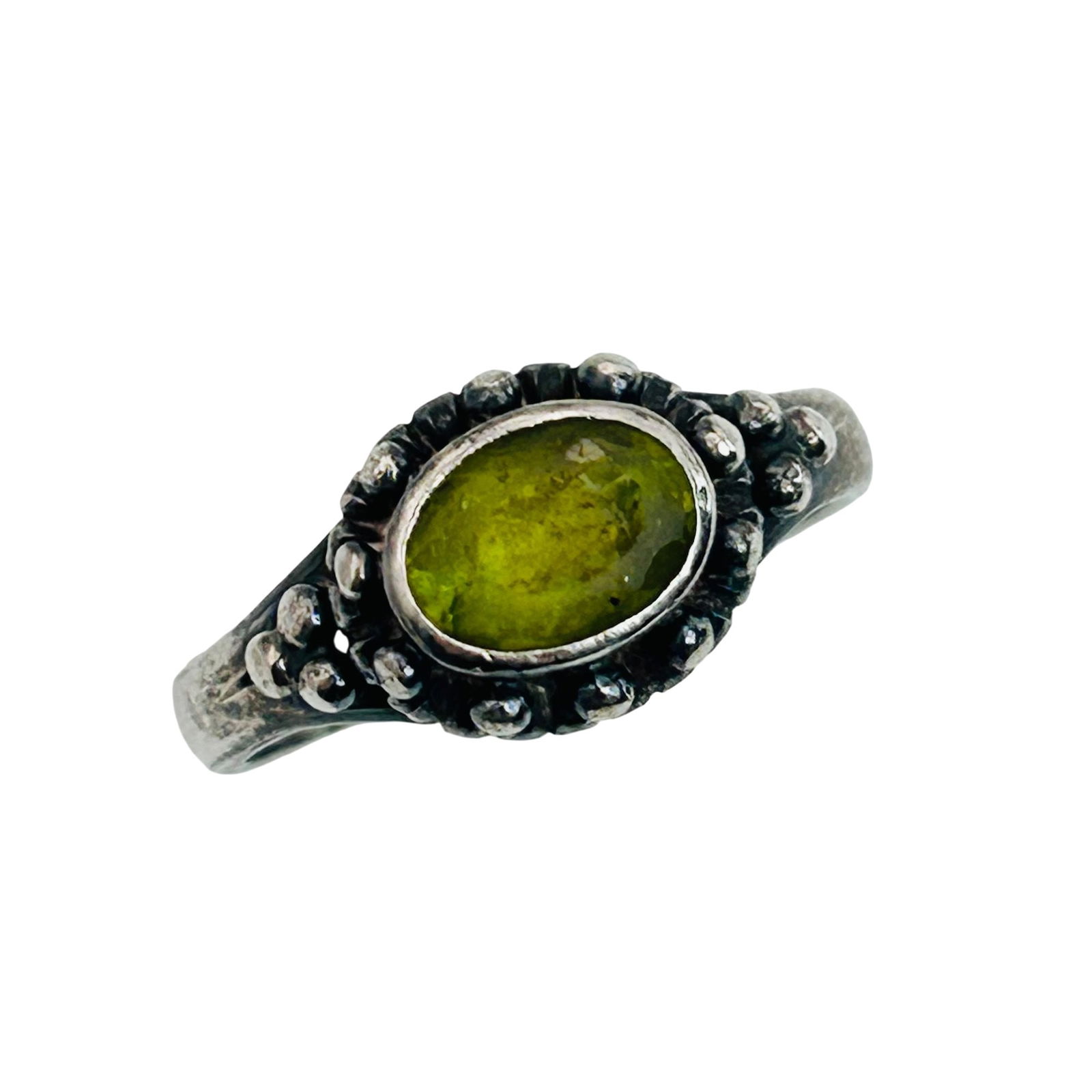 Sterling Peridot Oval Ring Size 6 (1 of 9)