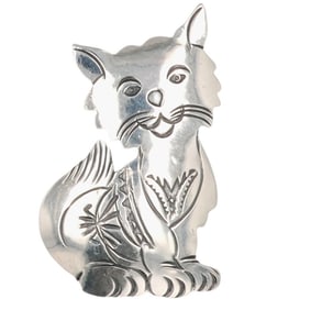 G Perry Navajo Plain Silver Cat Brooch