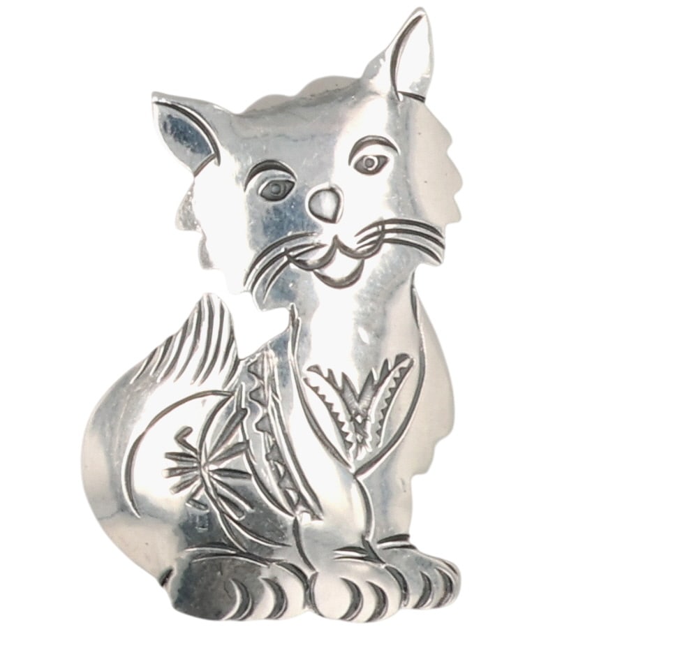 G Perry Navajo Plain Silver Cat Brooch (1 of 4)