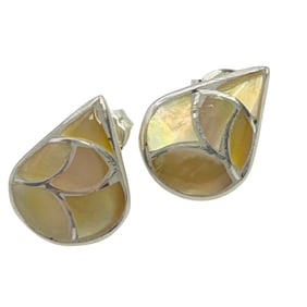 Karen Lalio Zuni Sterling Yellow Shell Earring