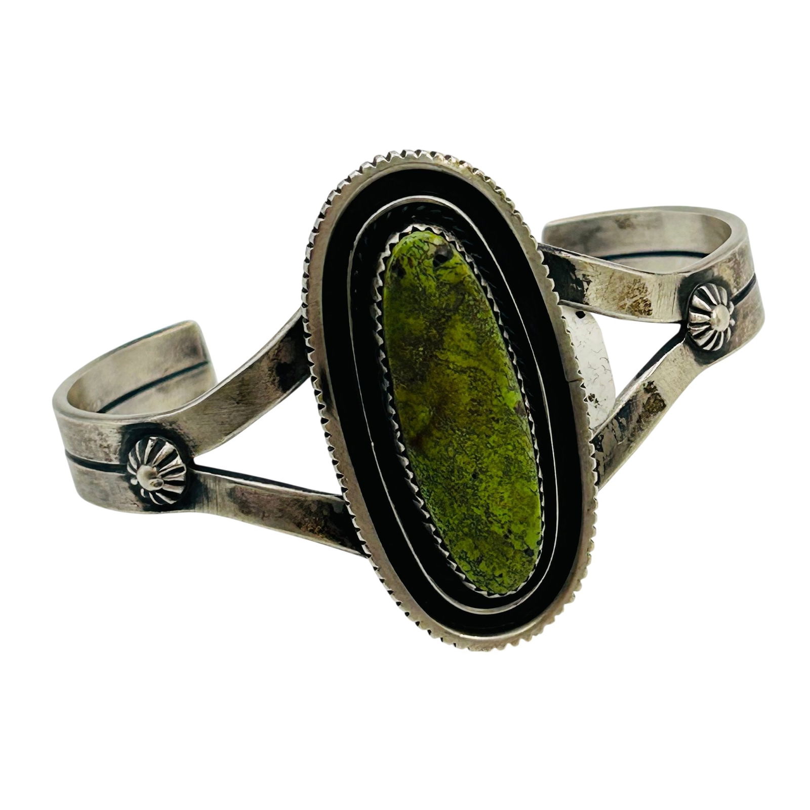 Tom Dinetso Navajo Sterling Gaspeite Cuff (1 of 10)