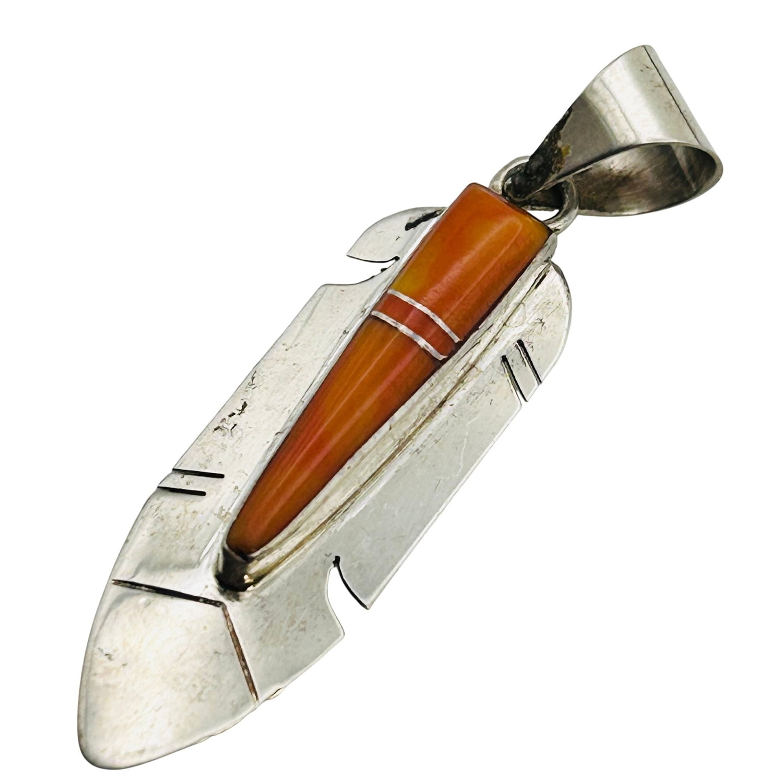 Mary Yazzie Navajo Sterling Spiny Oyster Pendant: Mary Yazzie Navajo Sterling Spiny Oyster Feather Pendant 3.01 grams