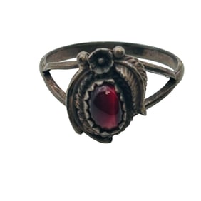 Navajo Sterling Red-stone Ring Size 6.5, 1.94 G