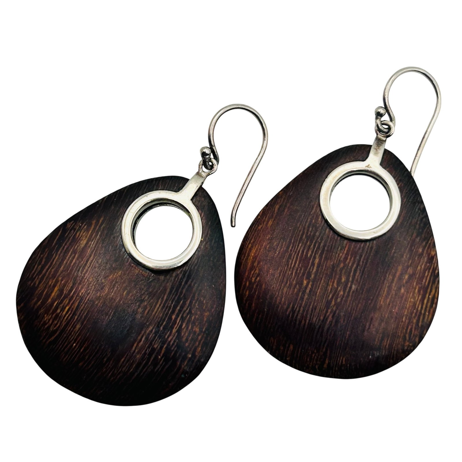 Silpada Sterling Wooden Circle Cut Out Dangle Earrings: Silpada Sterling wooden circle cut out dangle earrings. 7.50g