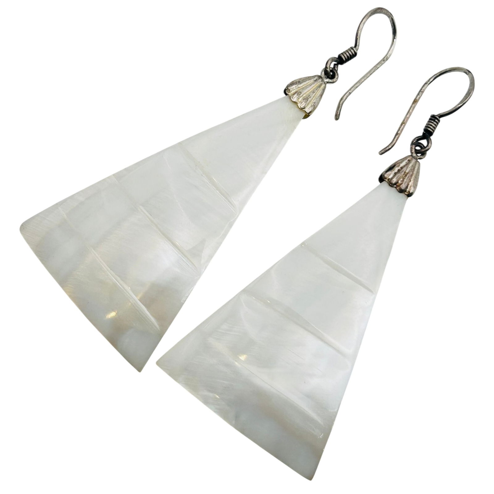 Sterling Southwest Shell Hook Back Earrings: Sterling southwest shell hook back earrings. 5.90g