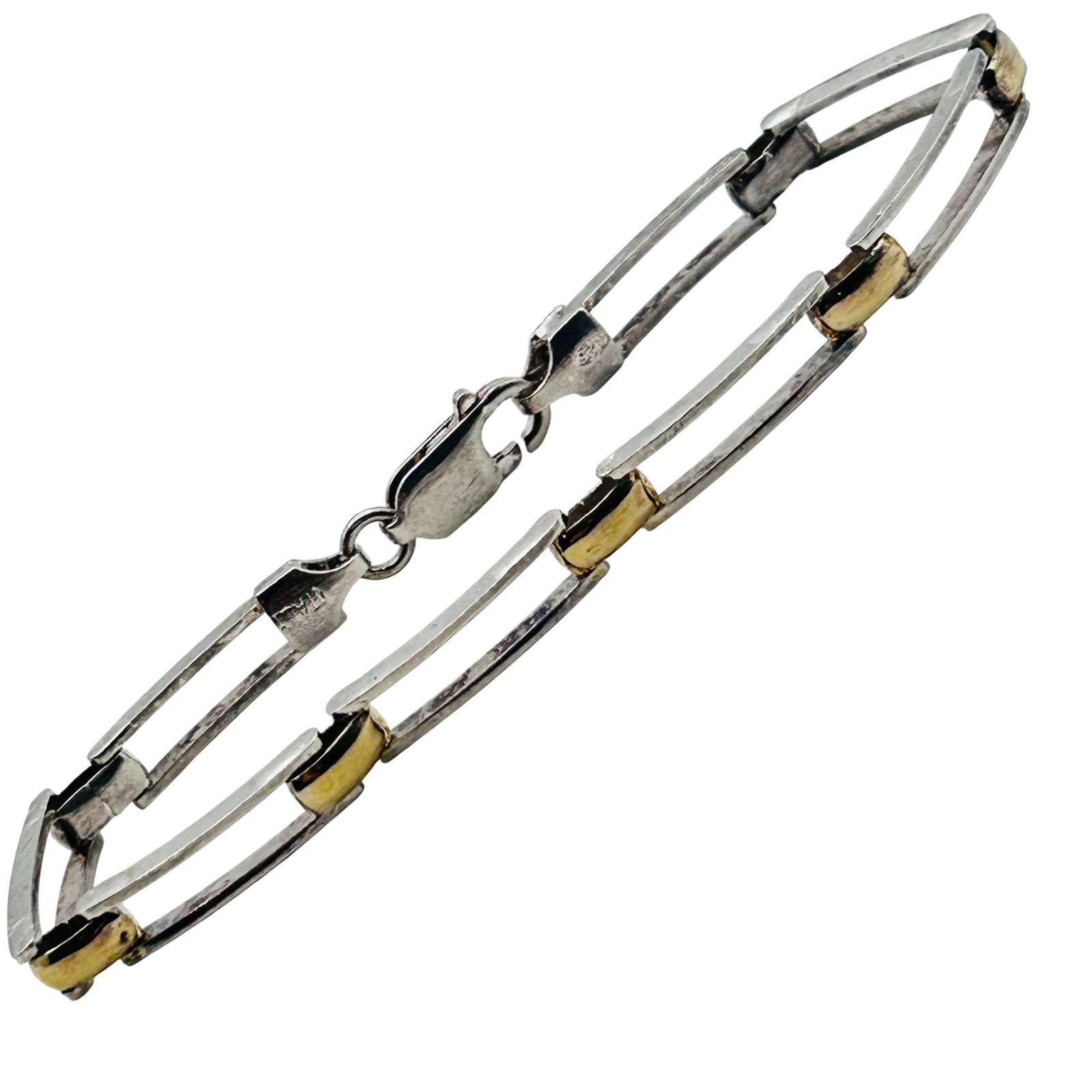 Italy Sterling Link Chain Bracelet: Italy sterling link chain bracelet. 8.50g