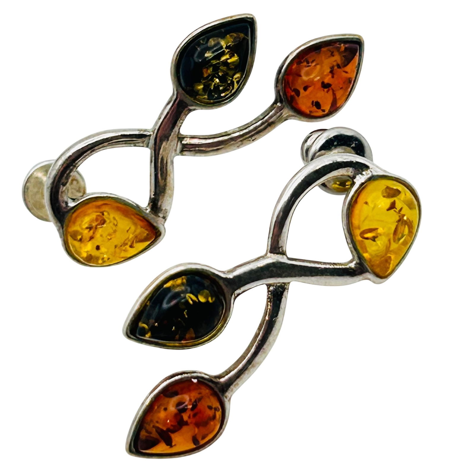 AD Sterling Amber Stud Earrings: AD Sterling Amber stud earrings. 3.60g