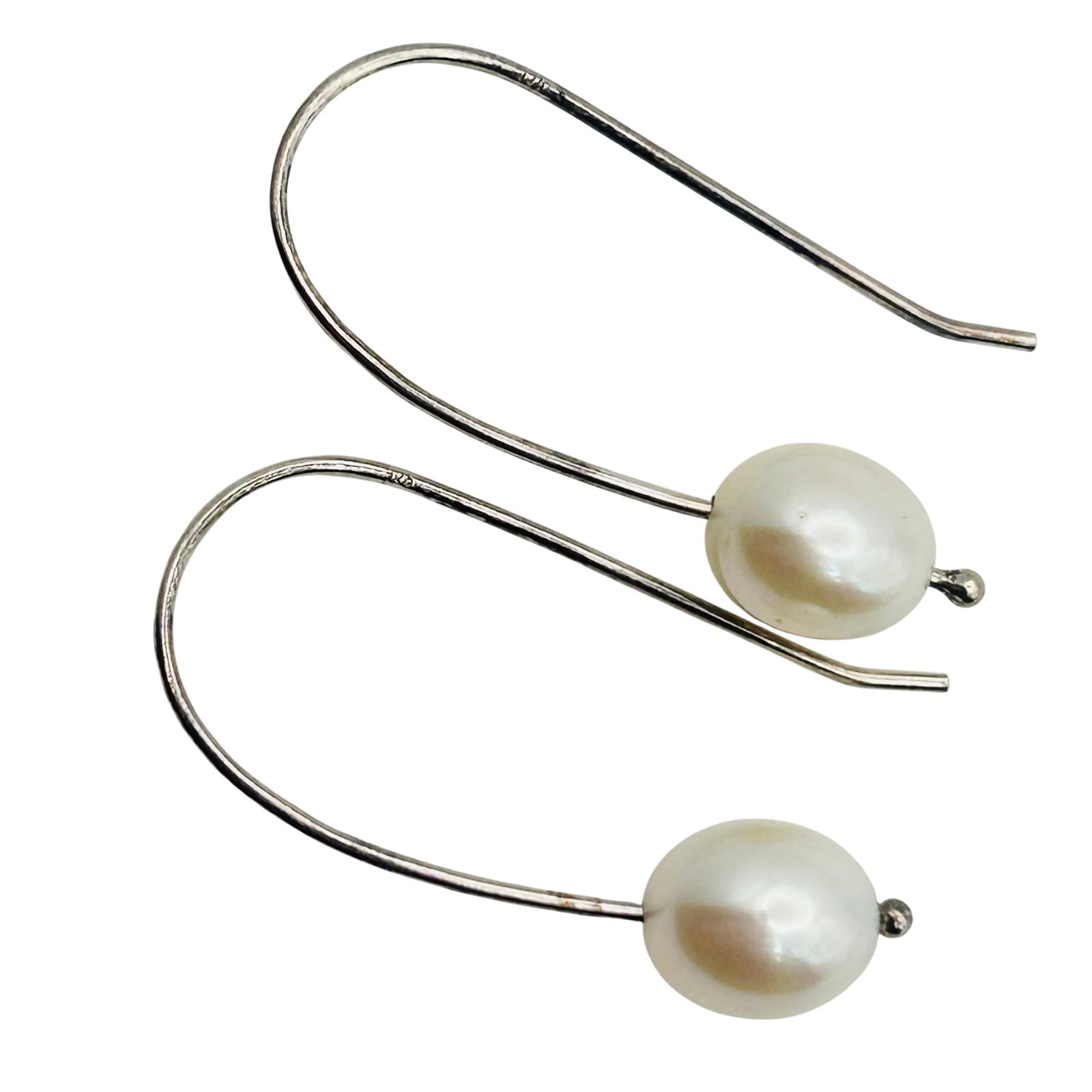 Sterling Pearl Hook Back Earrings: Sterling pearl hook back earrings. 2.50g