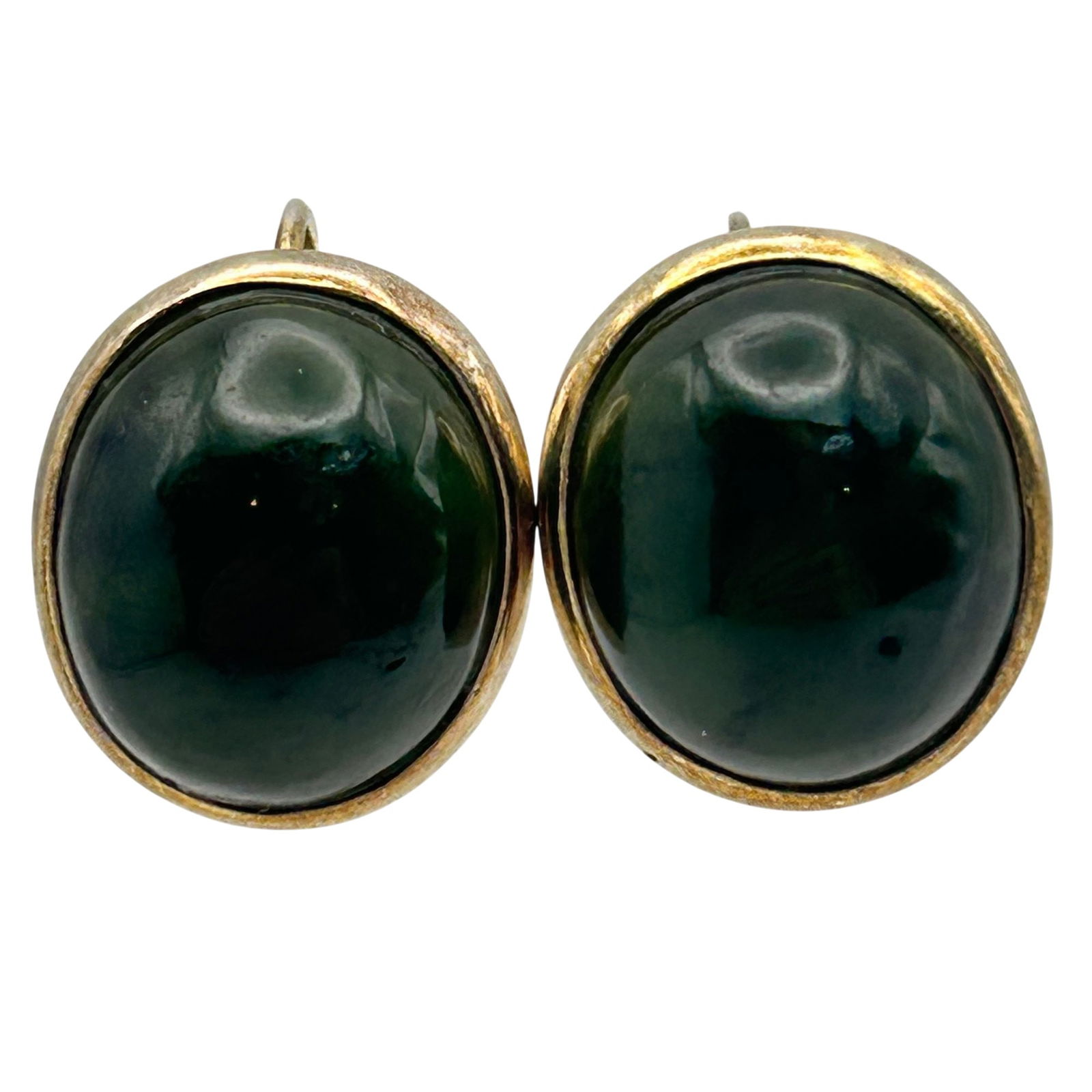 Sterling Emerald Elegant Oval Screw Back Earrings: Sterling emerald elegant oval screw back earrings. 5.50g