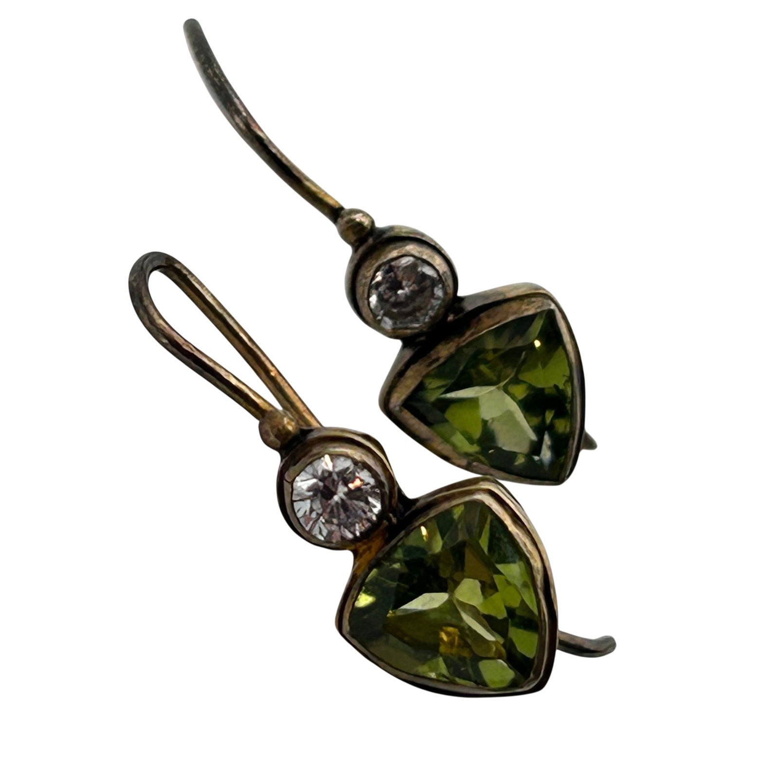 MNSN Sterling Peridot Earrings: MNSN Sterling peridot earrings. 1.60g