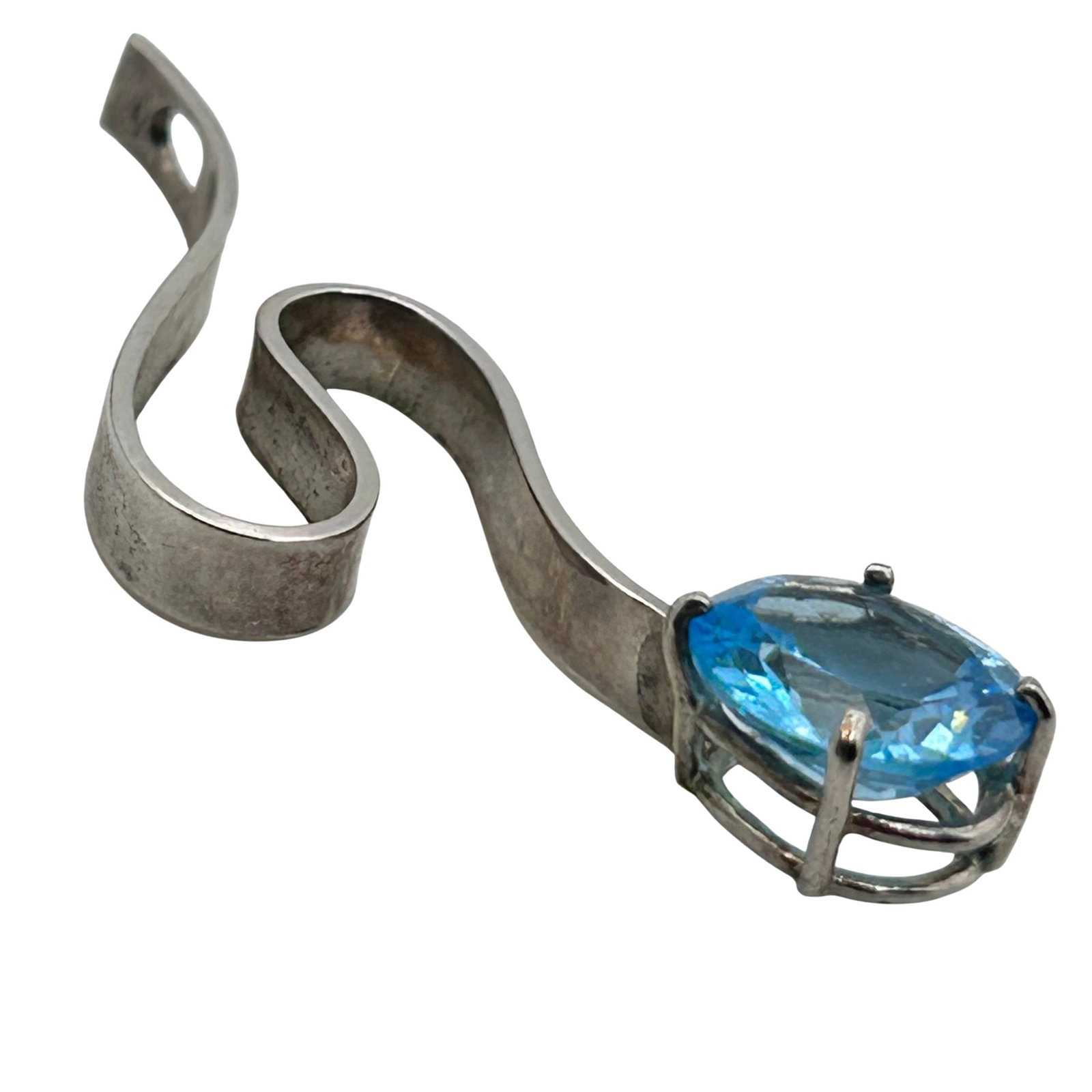 Sterling Blue Stone Modernist Swirl Pendant: Sterling blue stone modernist swirl pendant. 4.90g
