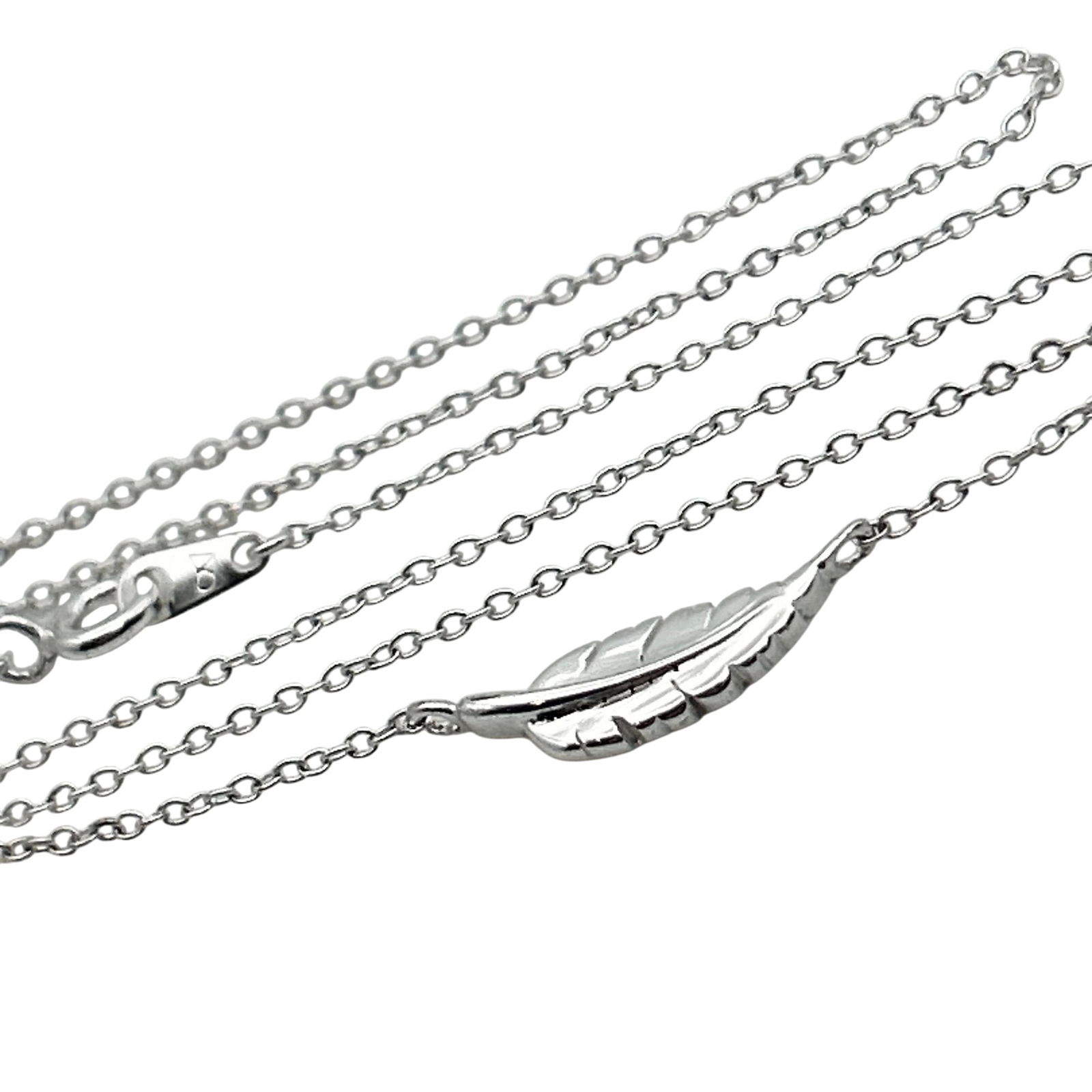 LA Sterling Adjustable Cable Chain Leaf Necklace: LA Sterling adjustable cable chain leaf necklace. 1.90g