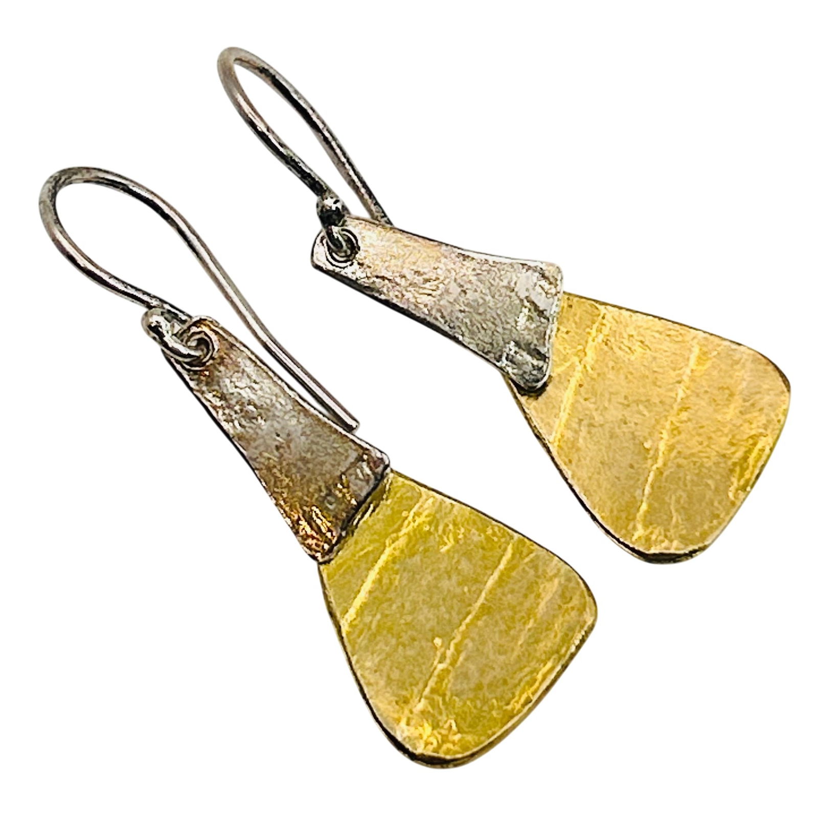 Silpada Israel Sterling Hook Back Earrings: Silpada Israel Sterling hook back earrings. 2.70g