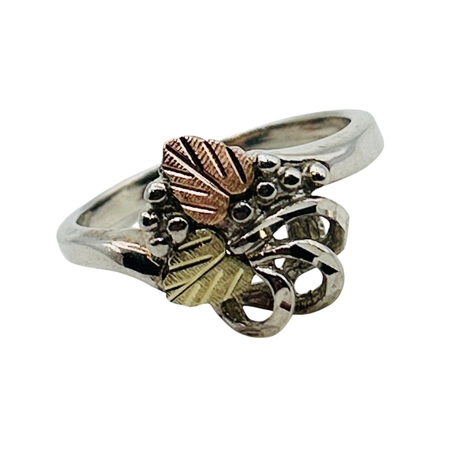 Black Hills Sterling 12k Gold Leaf Ring. Size 7 (1 of 7)