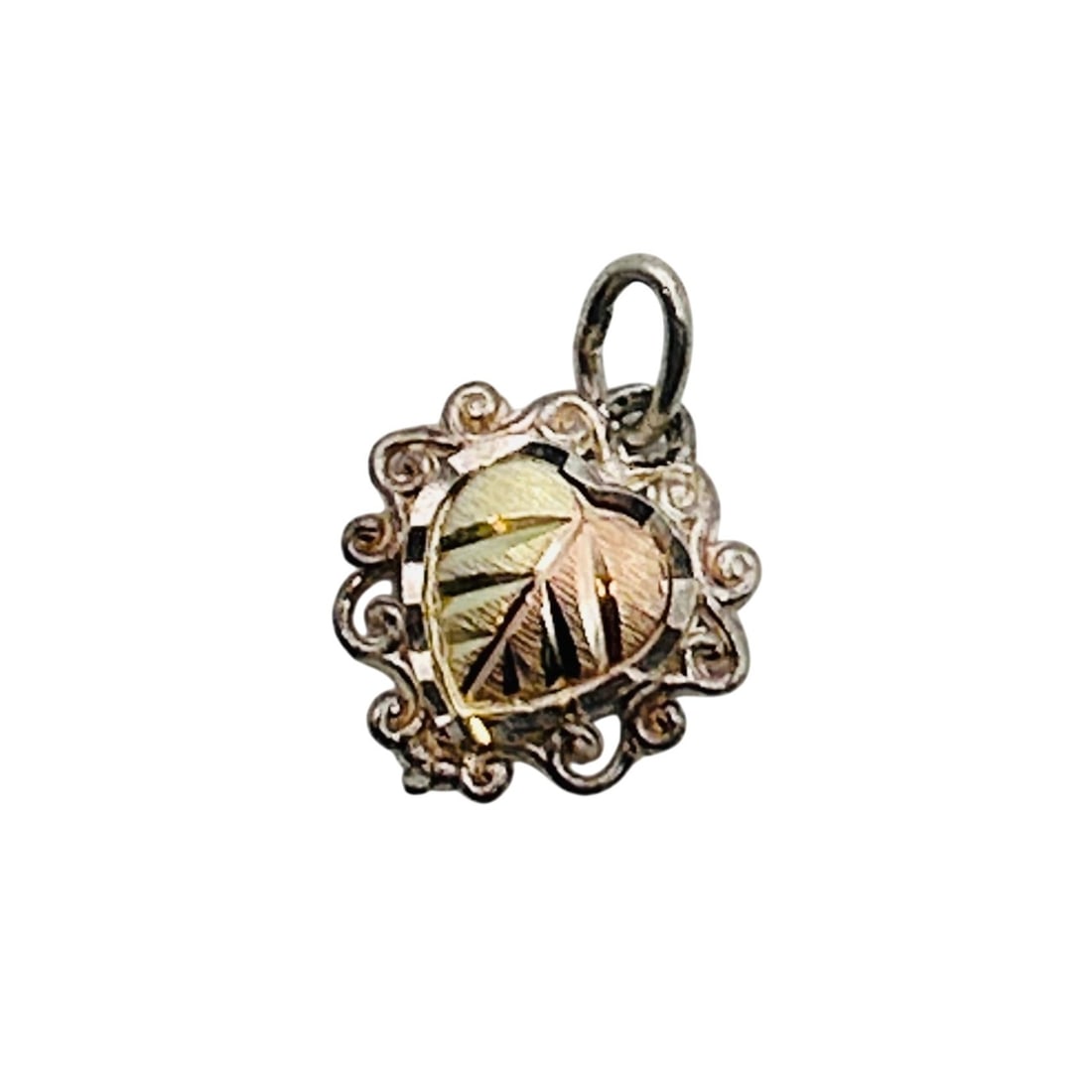 Sterling 12k Gold Leaf Pendant: Sterling 12k gold leaf pendant. 0.50g