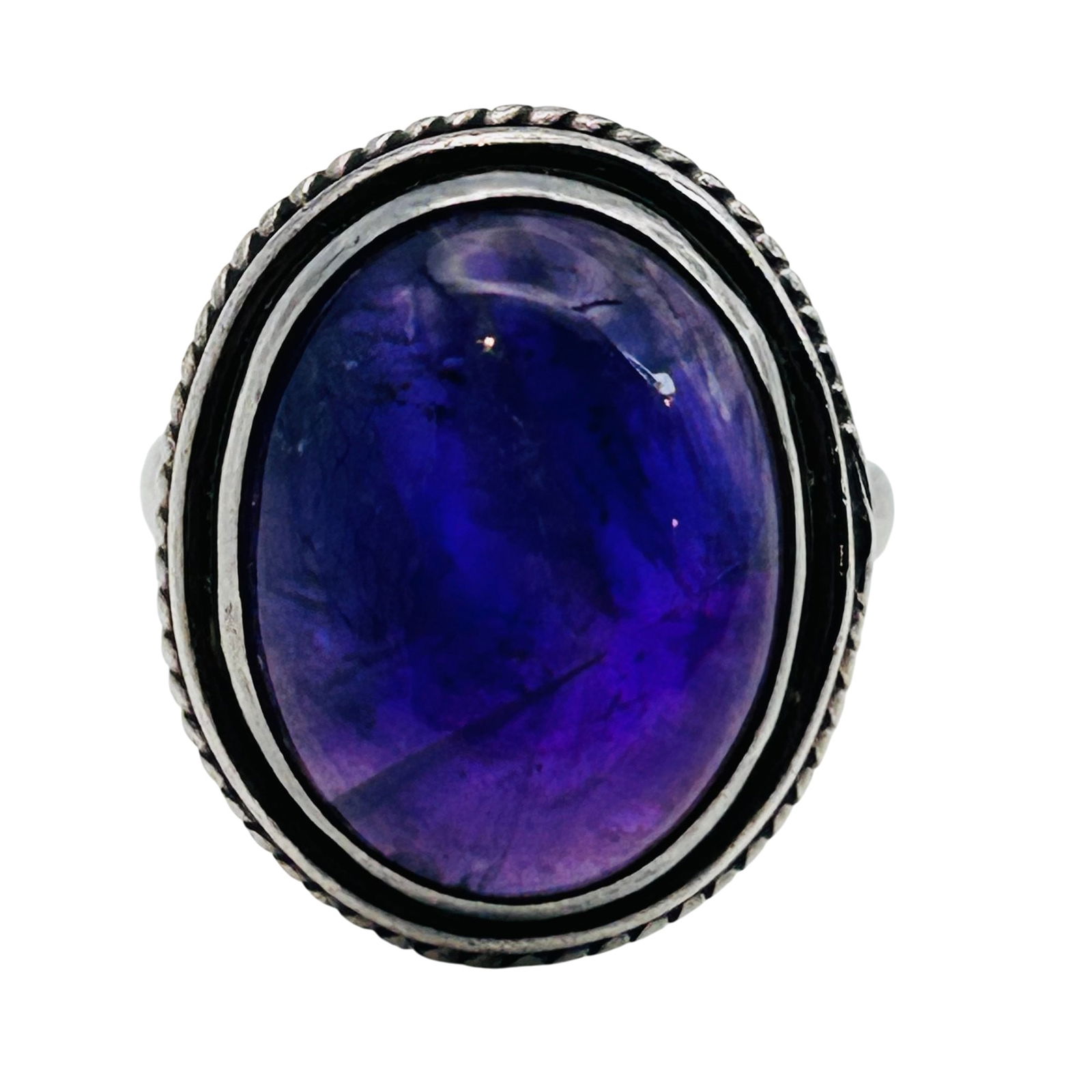 Sterling Amethyst Oval Statement Ring. Size 8.5: Sterling amethyst oval statement ring. Size 8.5. 8.30g