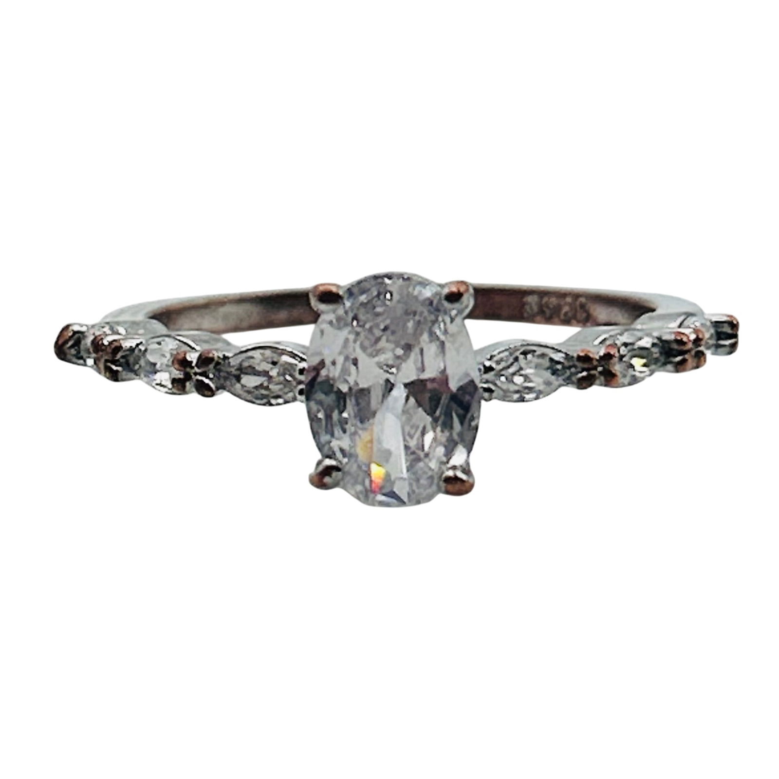 Sterling Rhinestone Oval Ring. Size 9 (1 of 8)