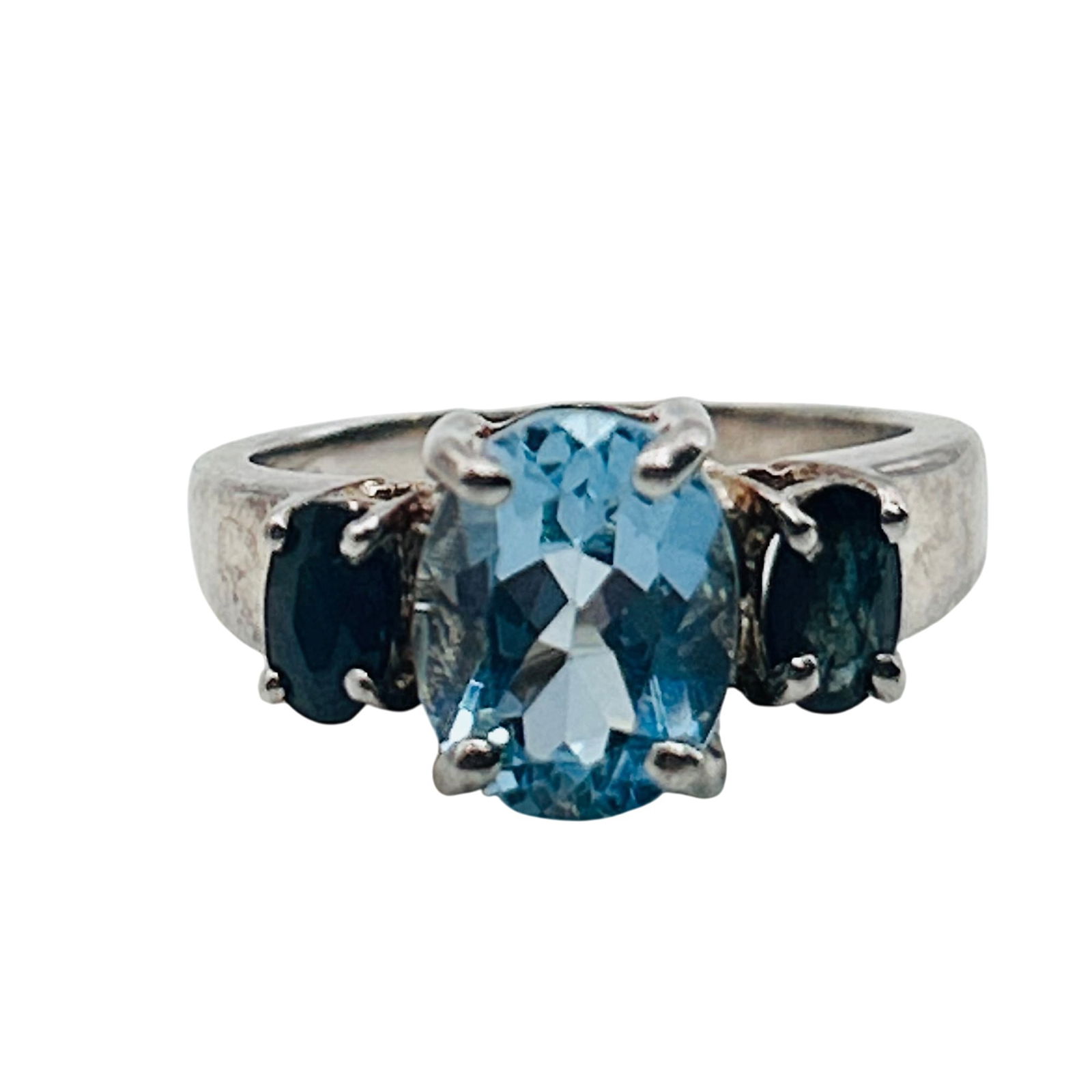 Sterling Topaz Three Stone Ring. Size 5 (1 of 8)