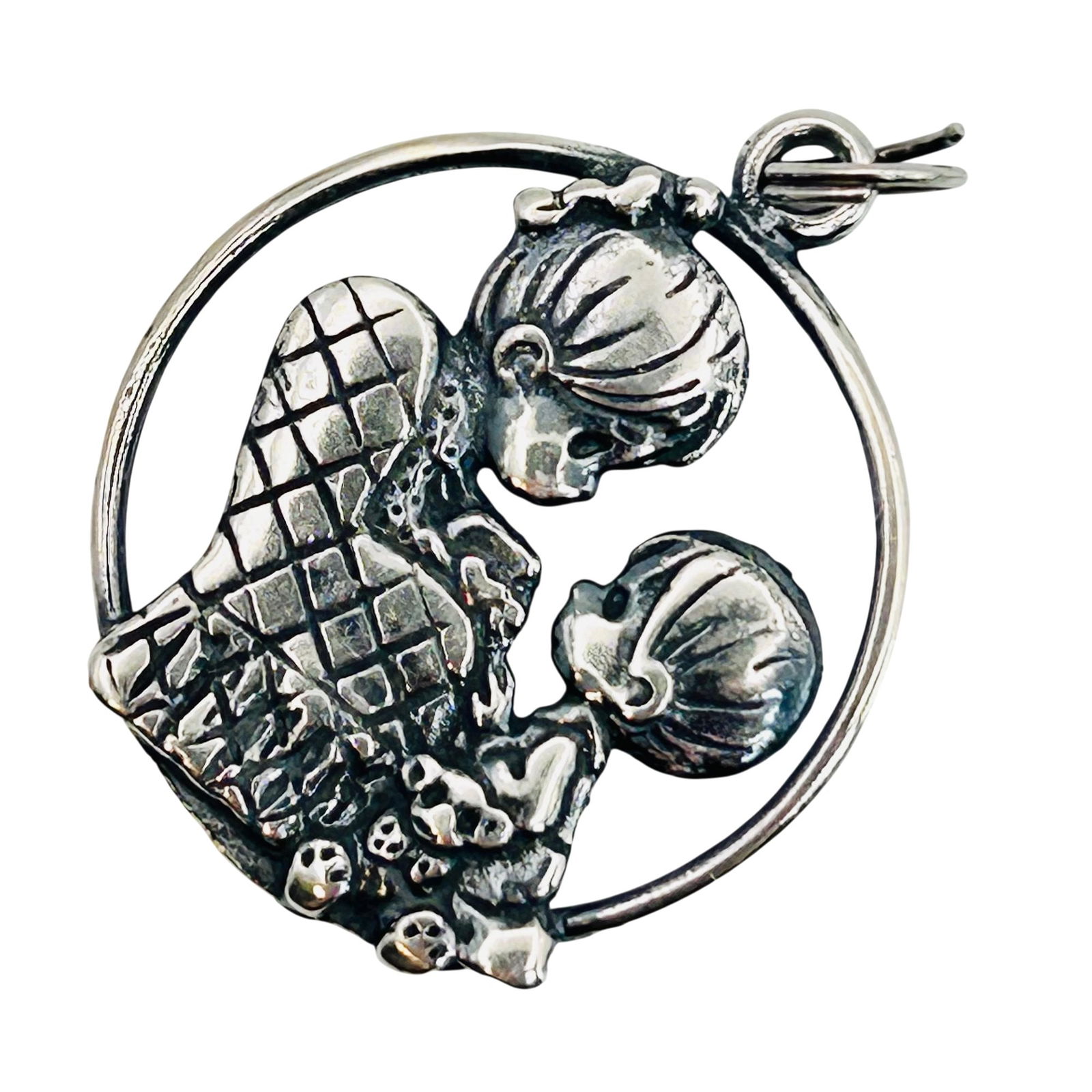 PMI Sterling Mother And Child On Chair Pendant: PMI Sterling mother and child on chair pendant. 3.70g