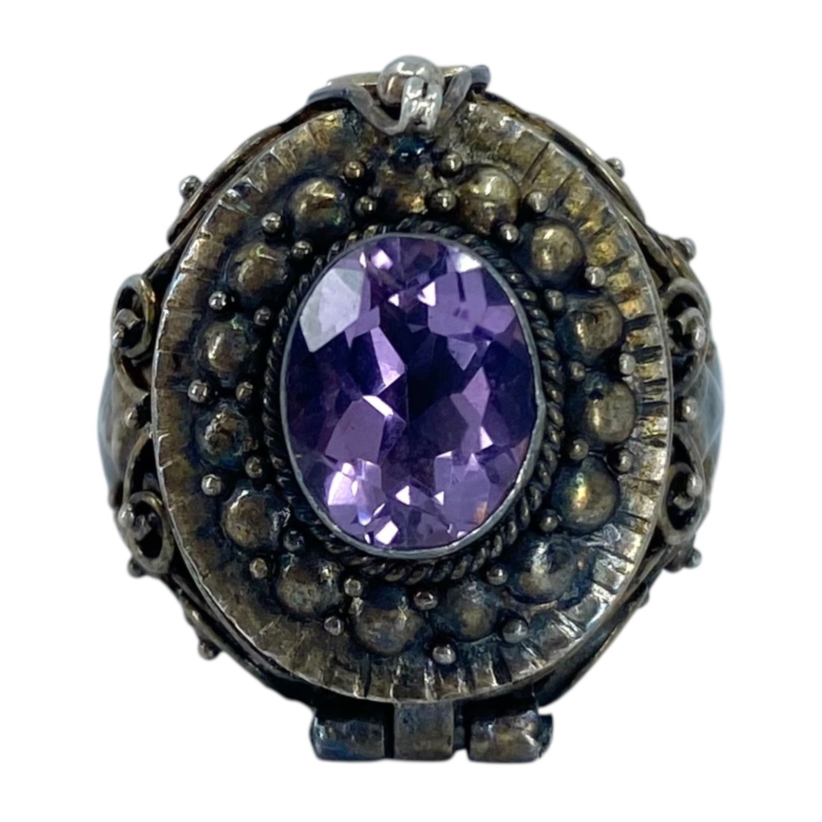 Sterling Amethyst Oval Poison Ring 7g sz 8.75: Sterling Amethyst Oval Poison Ring 7g sz 8.75 Engraved 925