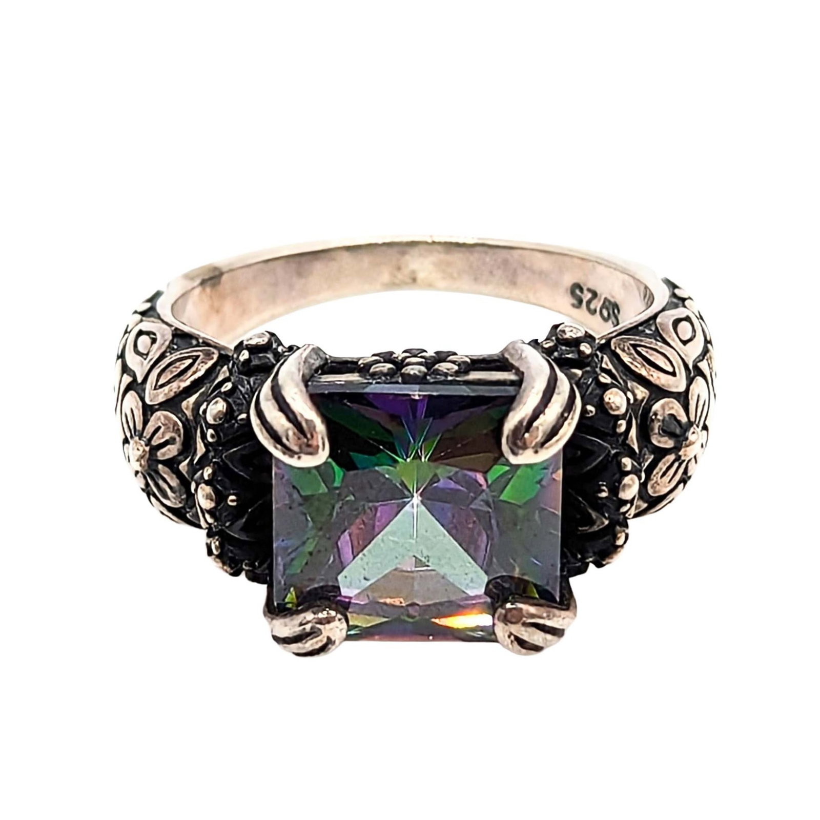Sterling Silver Tourmaline Solitare Ring (1 of 3)