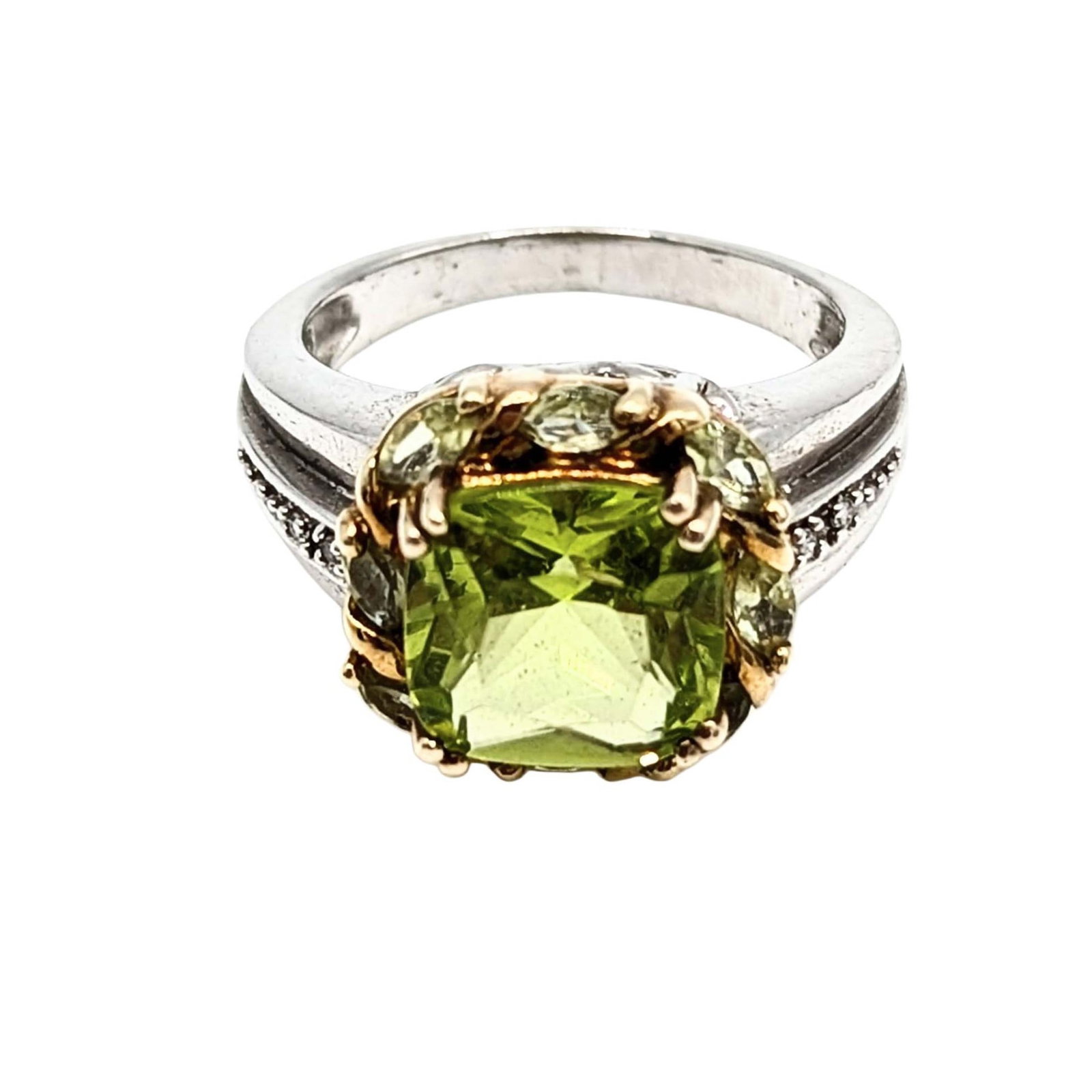 Sterling Silver Green Stone Square Ring: Sterling Silver Green Stone Square Ring Signed UTC .925 Size 7.75 6.1g