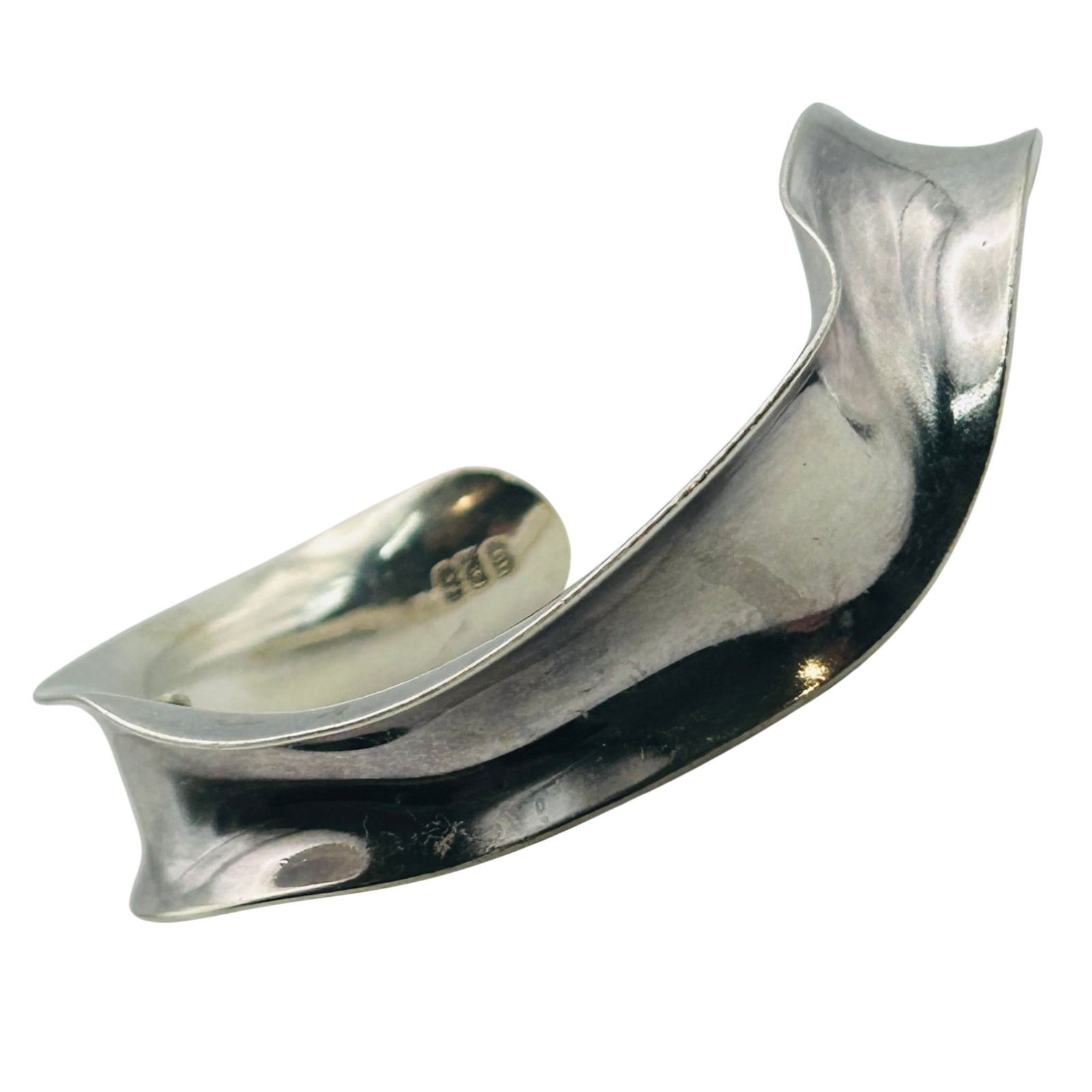 Sterling Wave Cuff Bracelet: Sterling wave cuff bracelet. 19.90g
