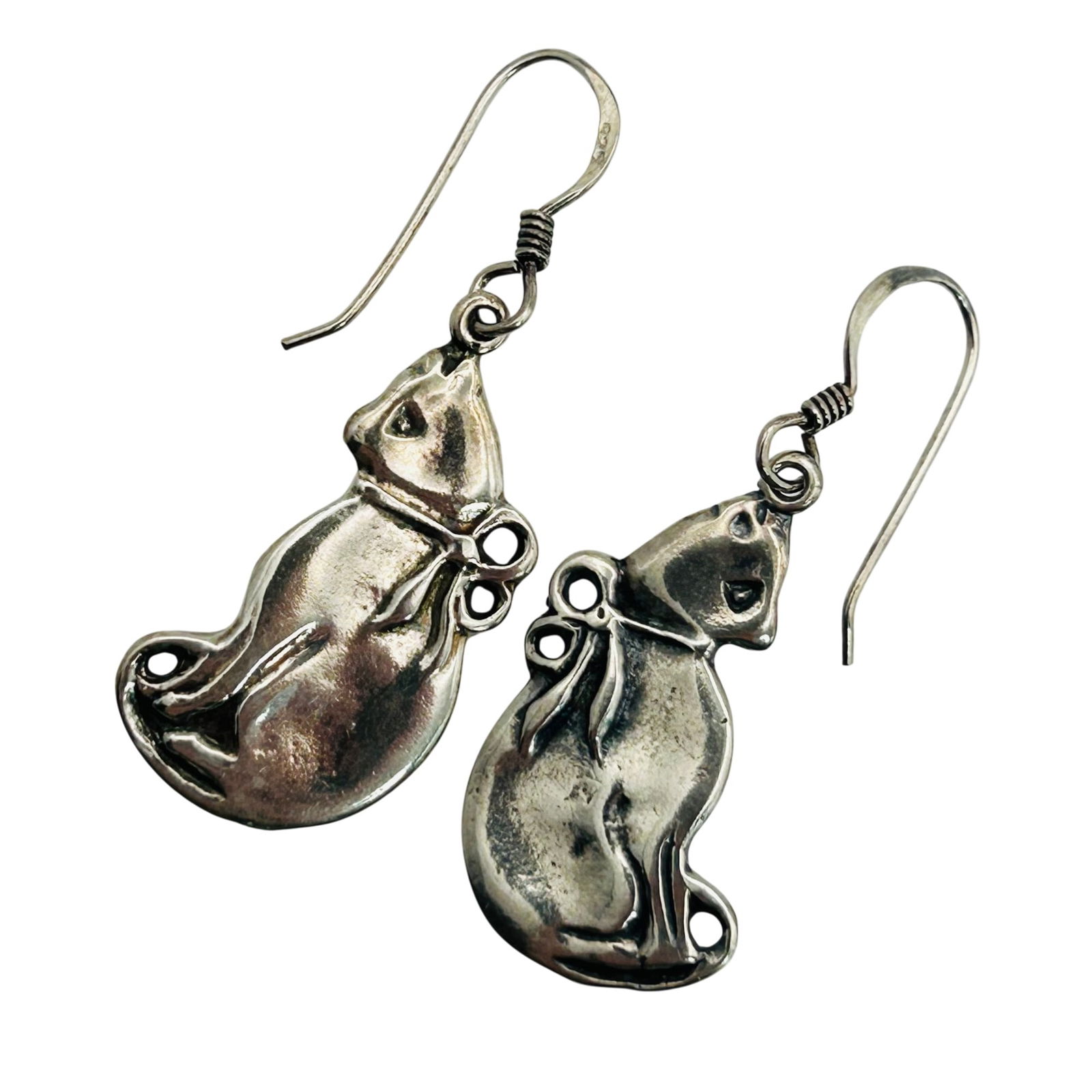 Silpada Sterling Cat Hook Back Earrings: Silpada Sterling cat hook back earrings. 4.70g