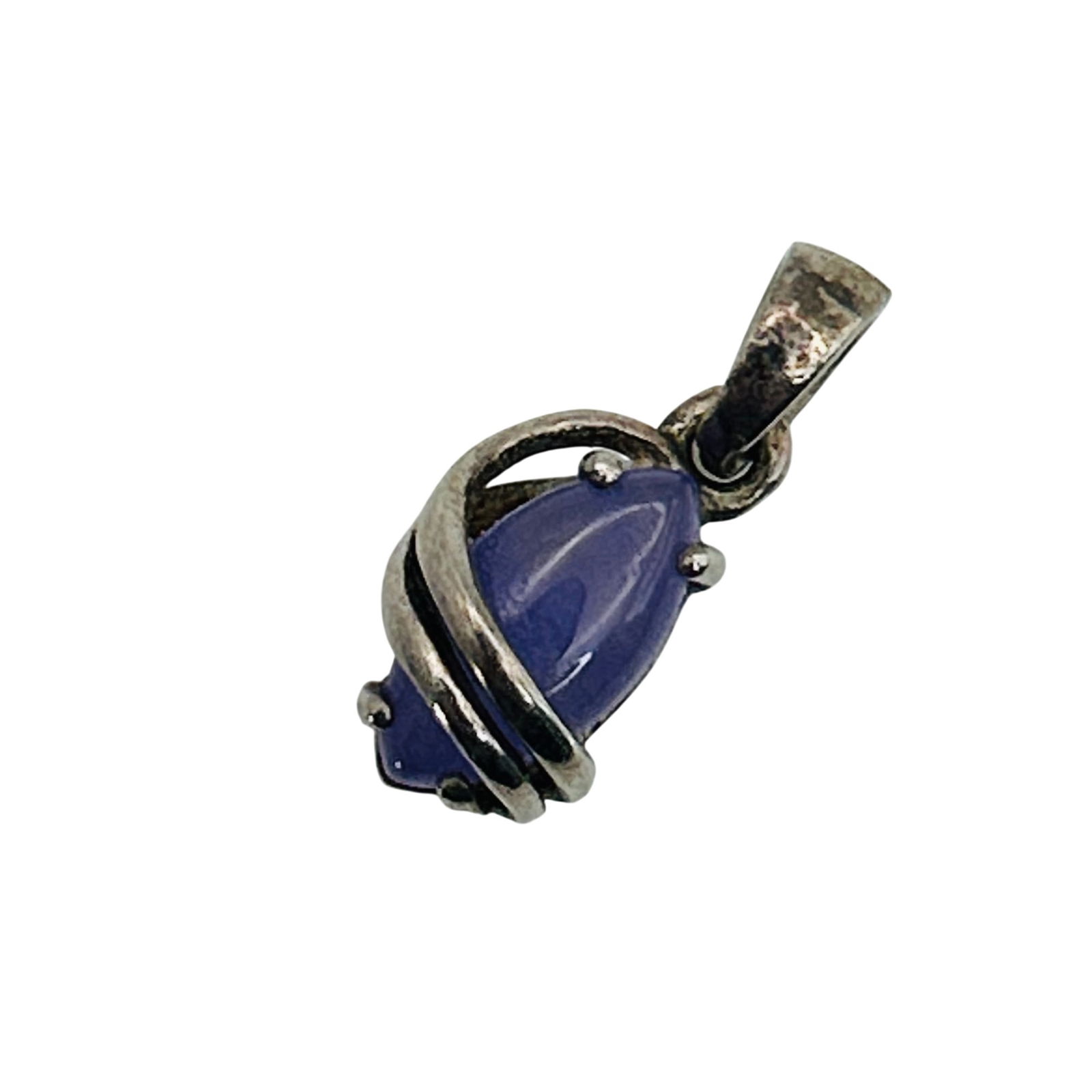 Avon Sterling Amethyst Marquise Cut Pendant: Avon Sterling amethyst marquise cut pendant. 1.50g
