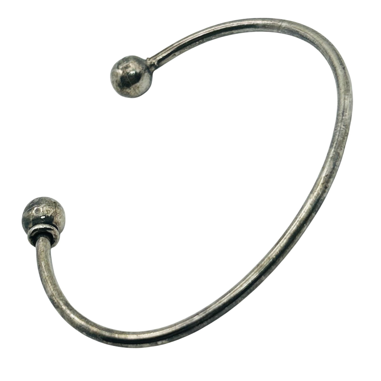 Sterling Cuff Bracelet: Sterling cuff bracelet. 10.90g