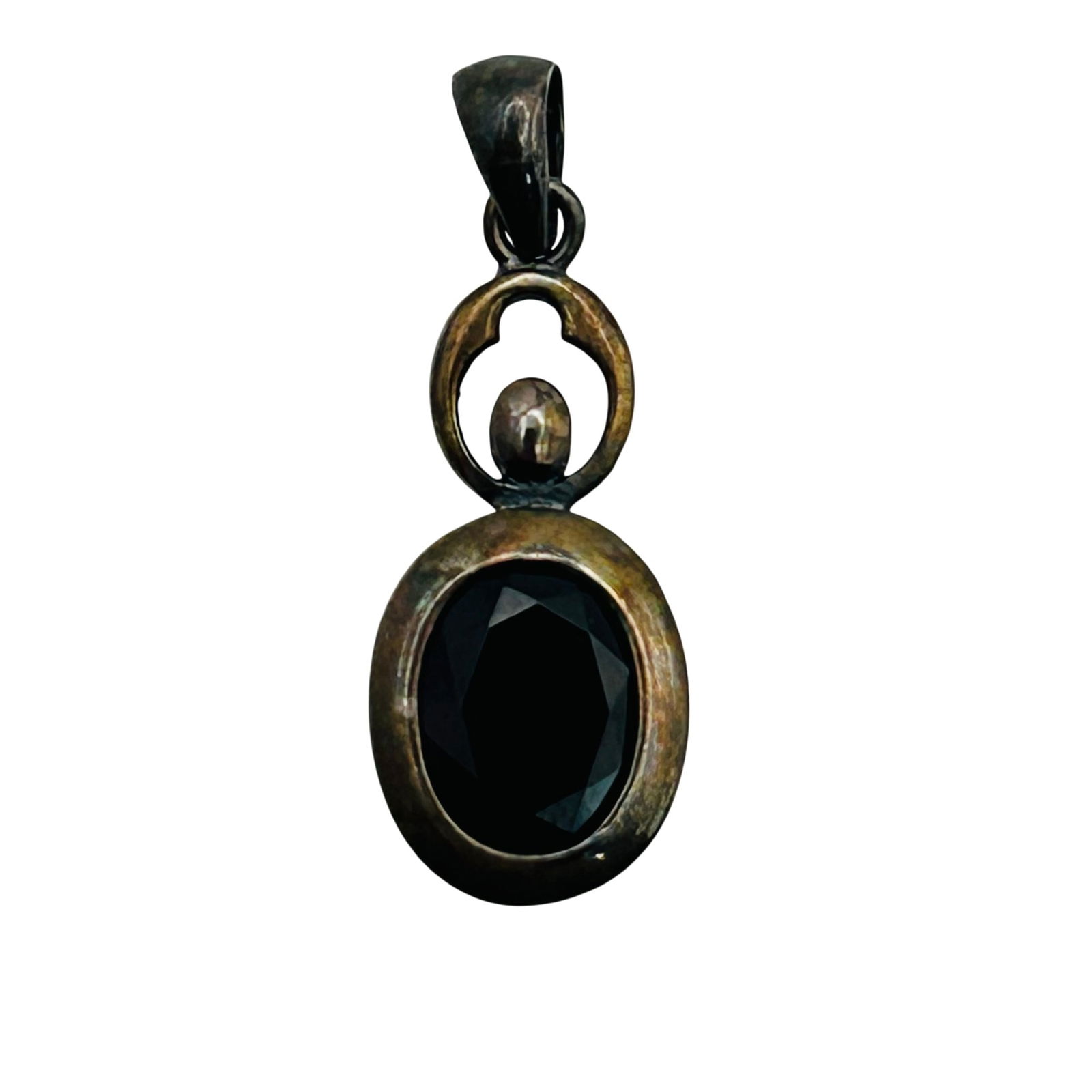 LUC Sterling Garnet Oval Pendant: LUC Sterling garnet oval pendant. 2.00g