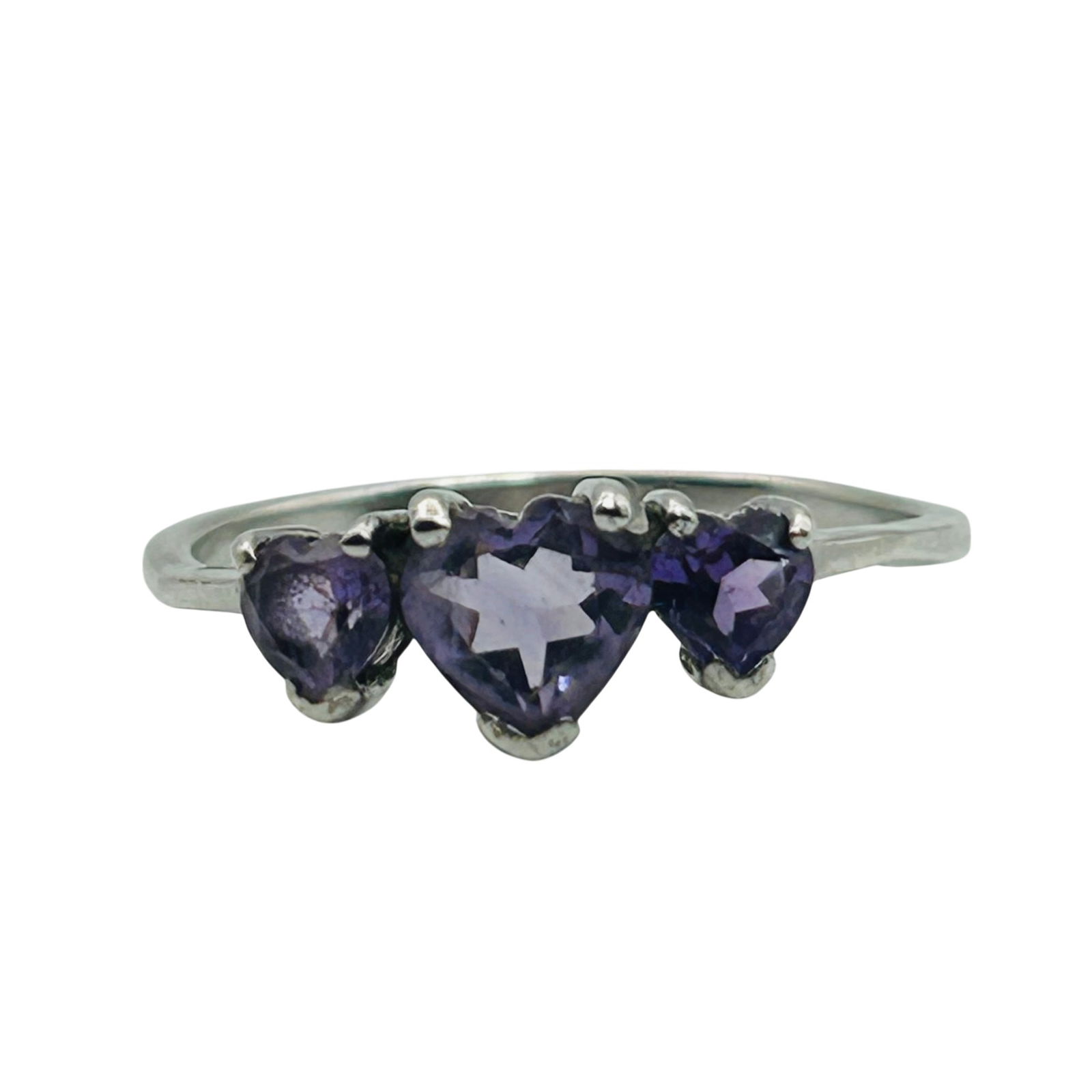 Sterling Amethyst 3 Heart Stone Ring. Size 7: Sterling amethyst 3 heart stone ring. Size 7. 1.60g