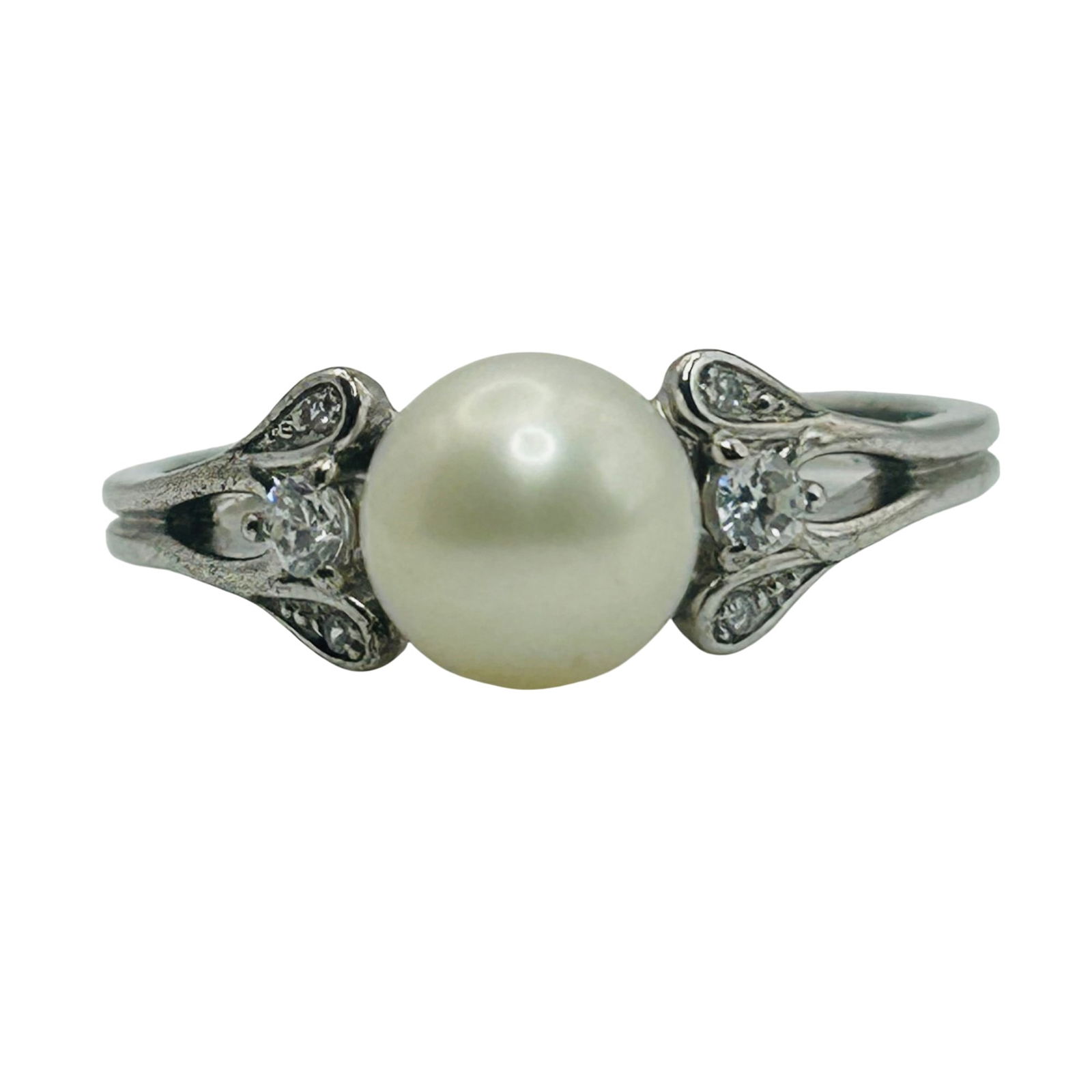 NVC Sterling Pearl Ring. Size 11: NVC Sterling pearl ring. Size 11. 3.70g