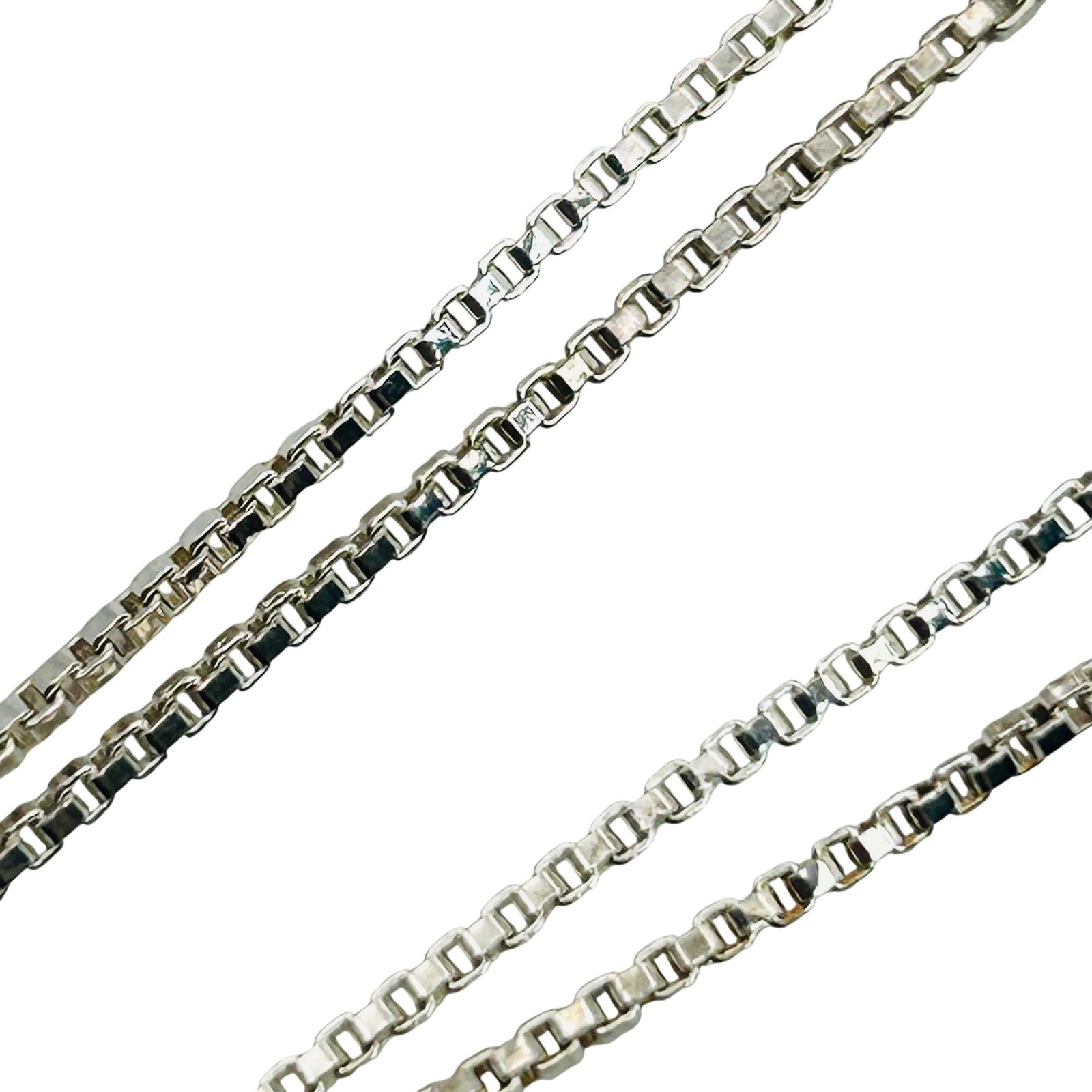 BSI Italy Sterling Box Chain Necklace: BSI Italy sterling box chain necklace. 5.10g