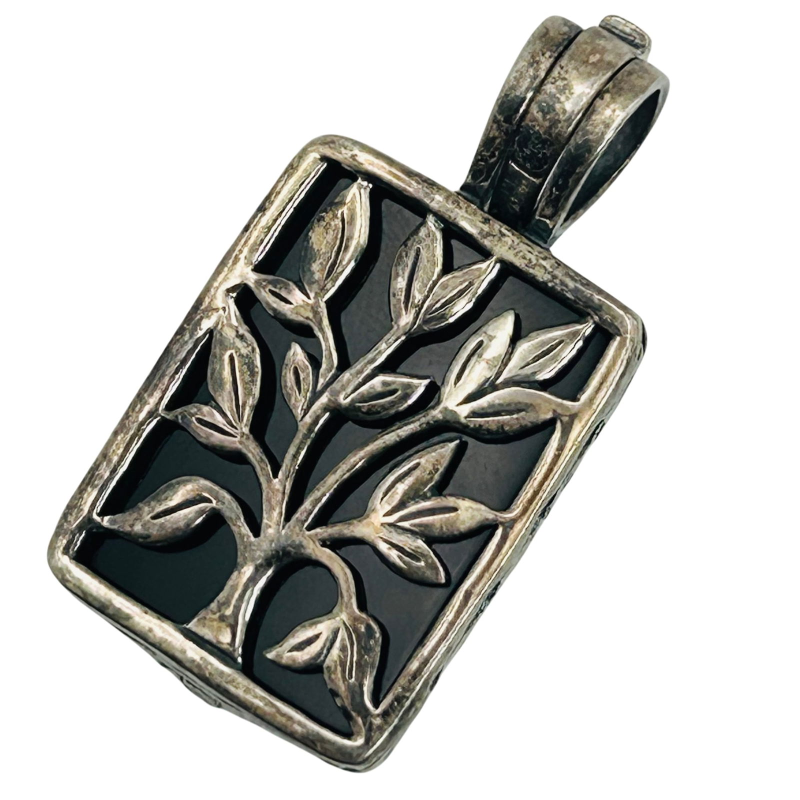 Silpada Sterling Onyx Tree Opening Mechanism Pendant: Silpada Sterling onyx tree opening mechanism pendant. Engraved live laugh love. 11.60g