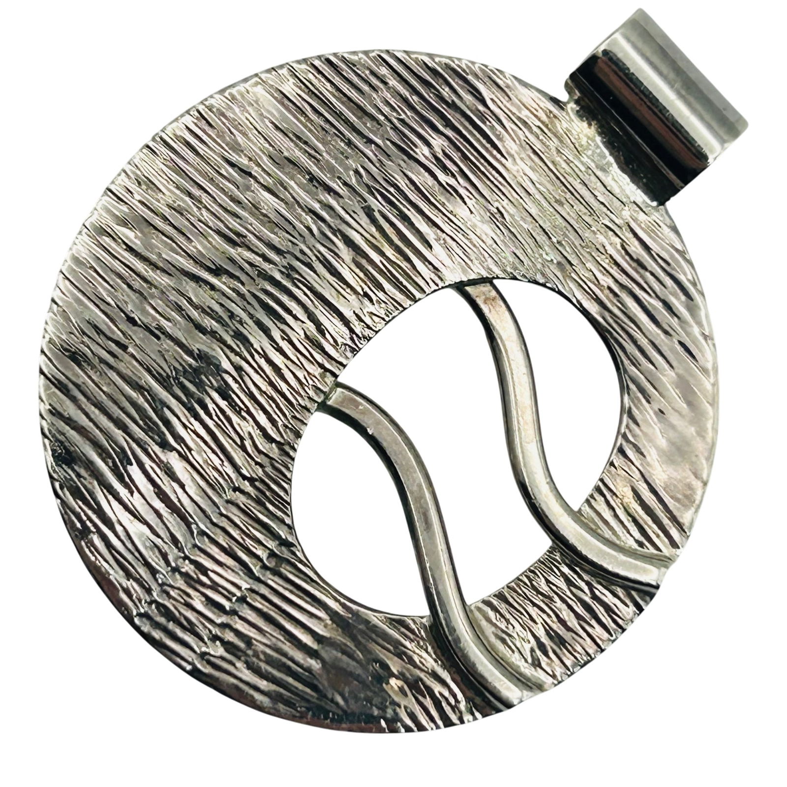 Sterling Modernist Round Pendant: Sterling modernist round pendant. 13.60g