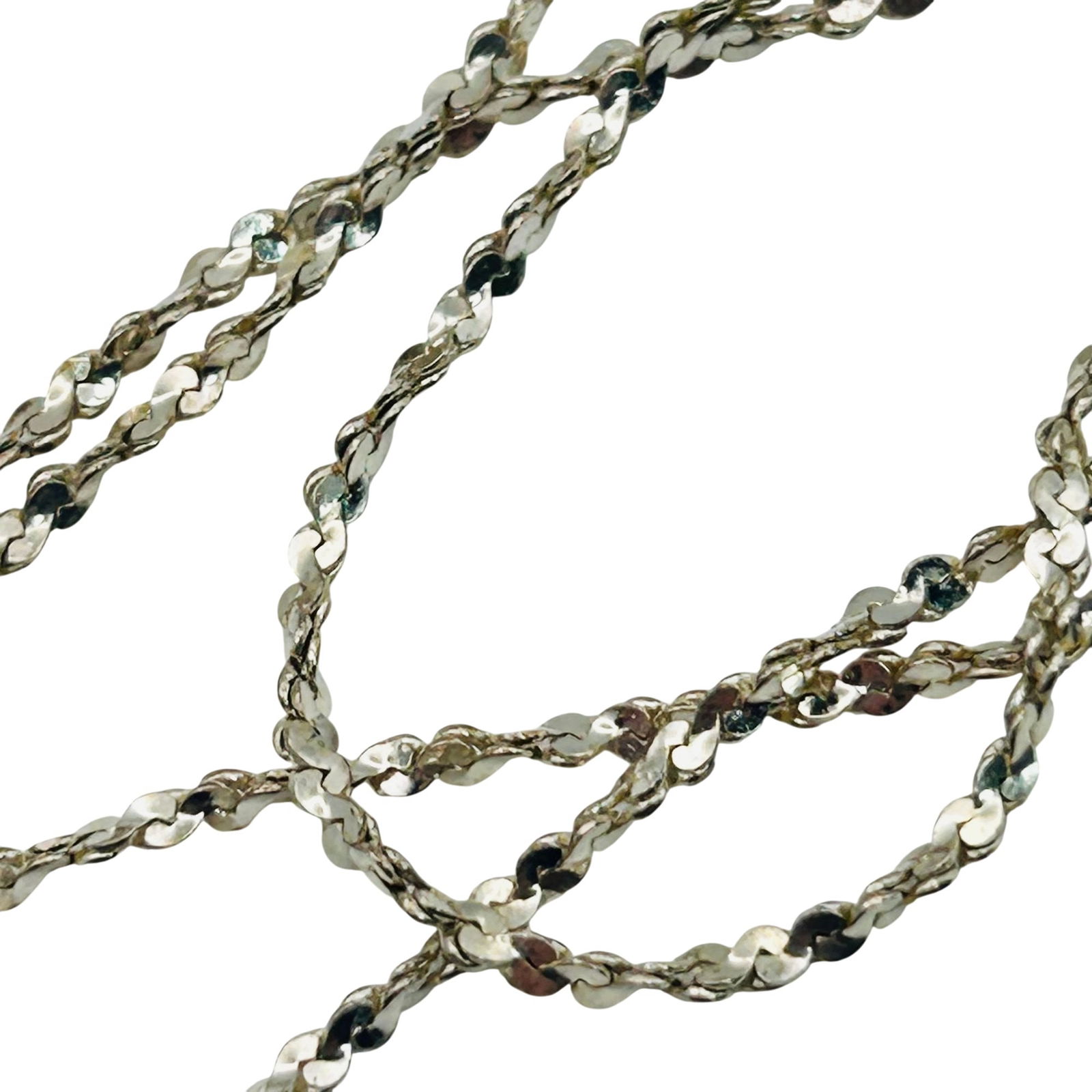 HAI Italy Sterling Twist S Chain Necklace: HAI Italy sterling twist s chain necklace. 3.80g