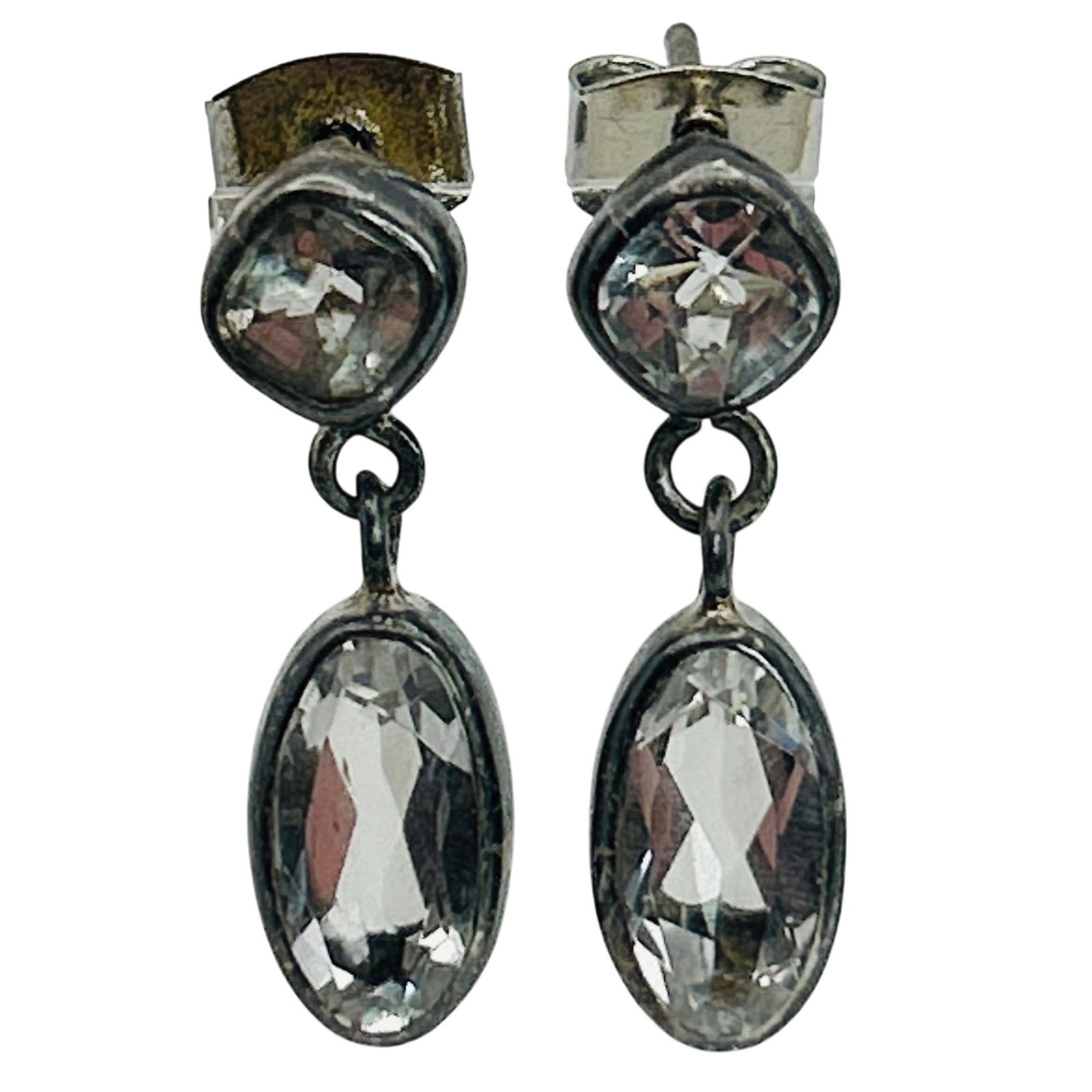 Sterling Spinel Dangle Earrings: Sterling spinel dangle earrings. 3.40g