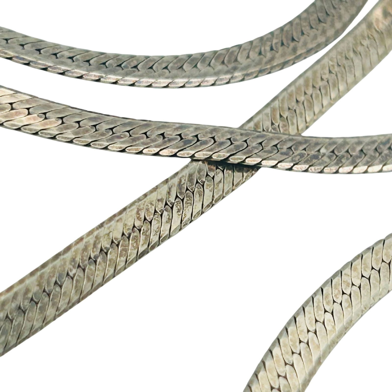 Isc Italy Sterling Flat Snake Chain Necklace: Isc Italy sterling flat snake chain necklace. 9.10g