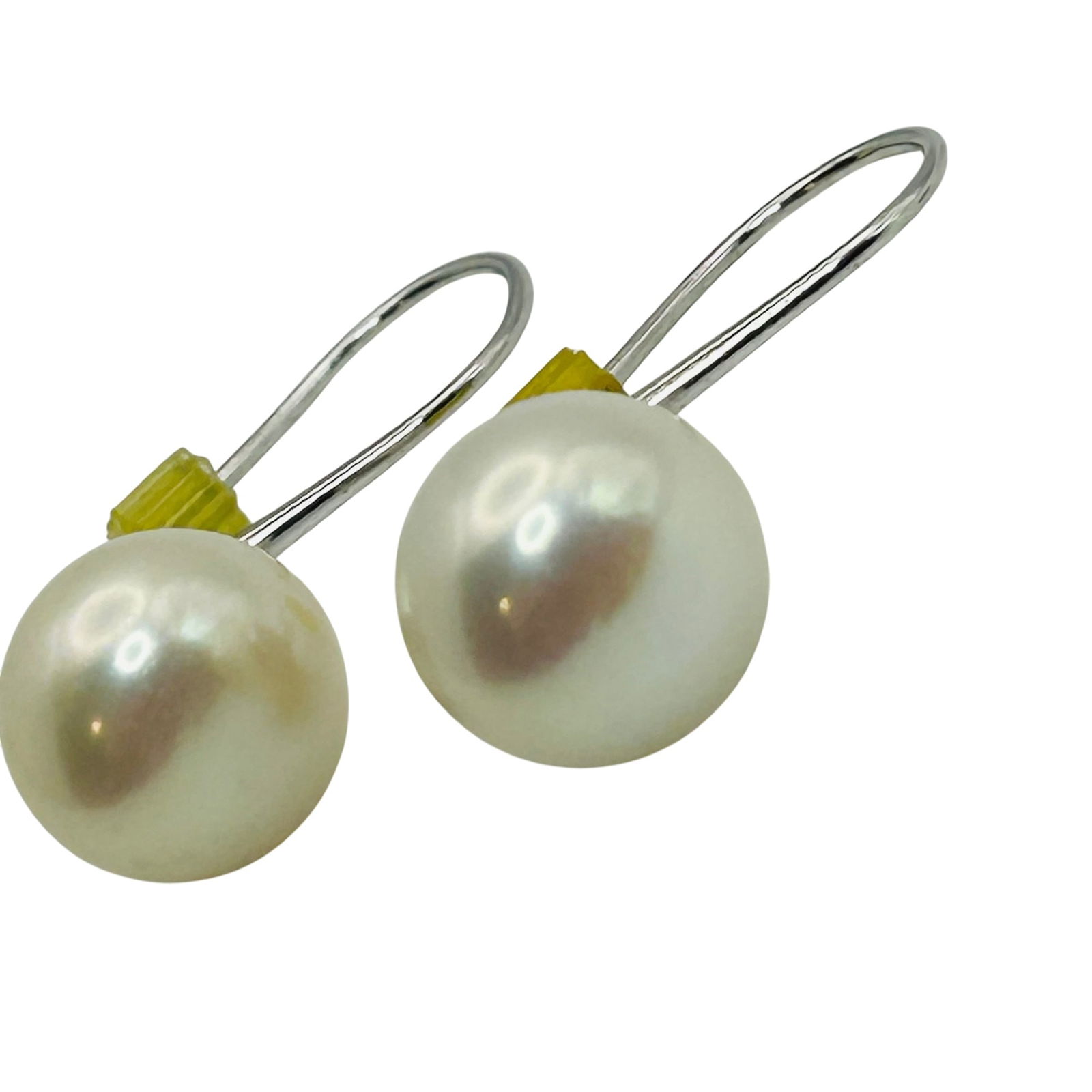 Sterling Pearl Hook Back Earrings: Sterling pearl hook back earrings. 5.20g