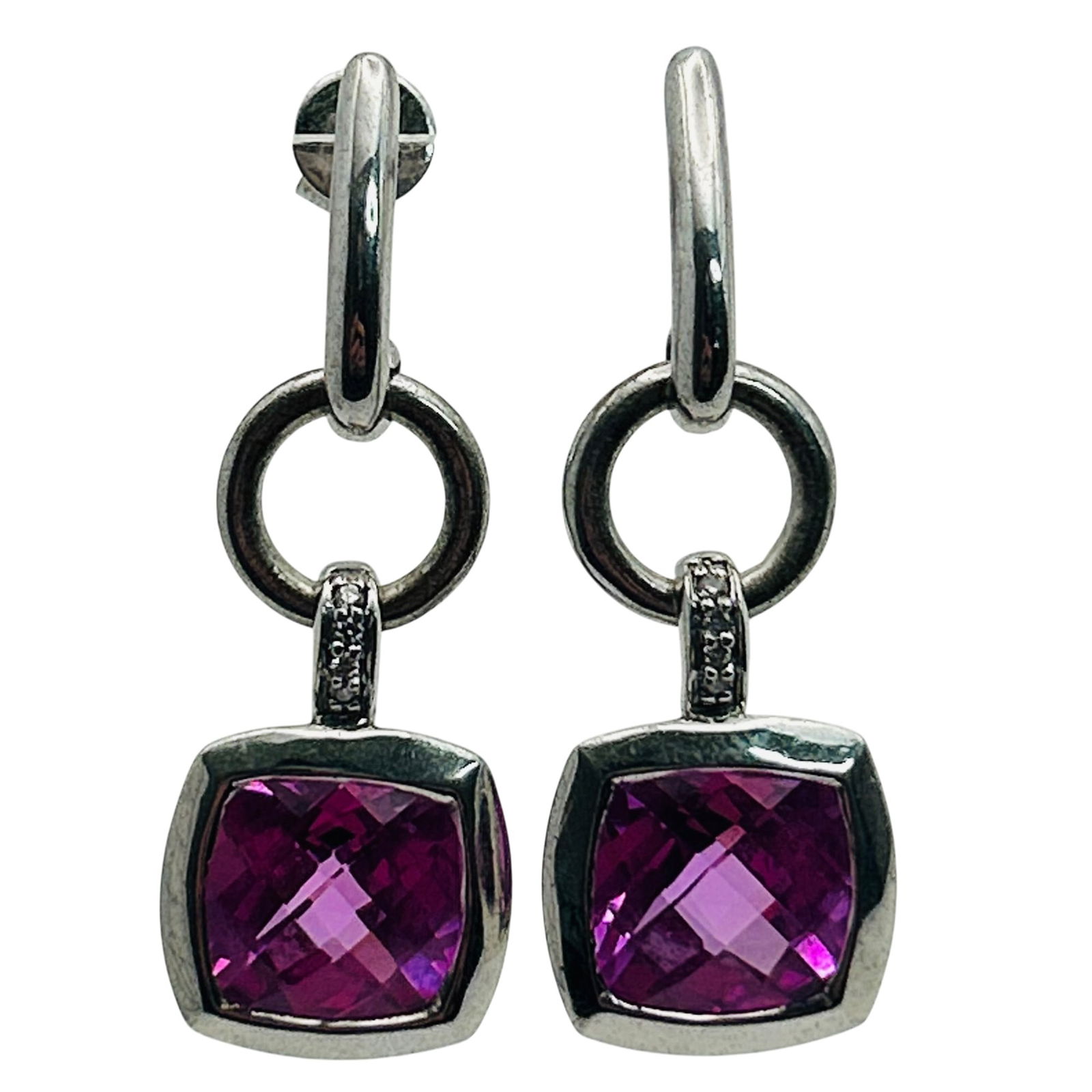 Sterling Topaz Dangle Stud Earrings: Sterling topaz dangle stud earrings. 6.20g