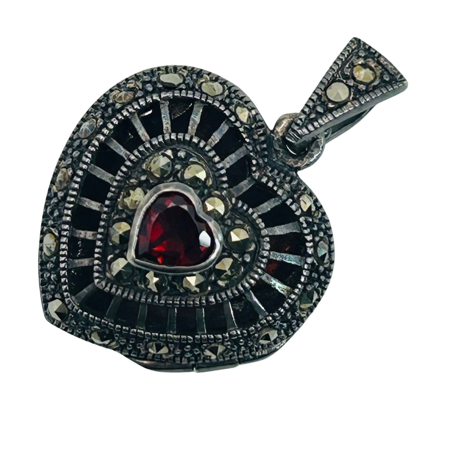OBJ Sterling Garnet And Marcasite Heart Locket: OBJ Sterling garnet and marcasite heart locket. 8.00g