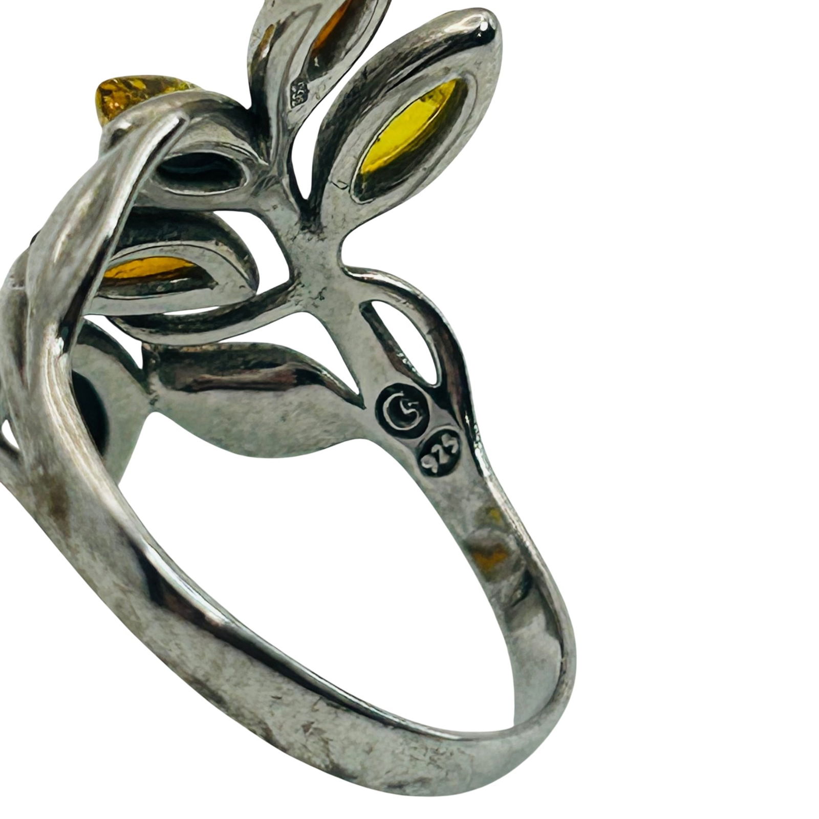 Sterling Amber Leaf Ring. Size 9 - 7