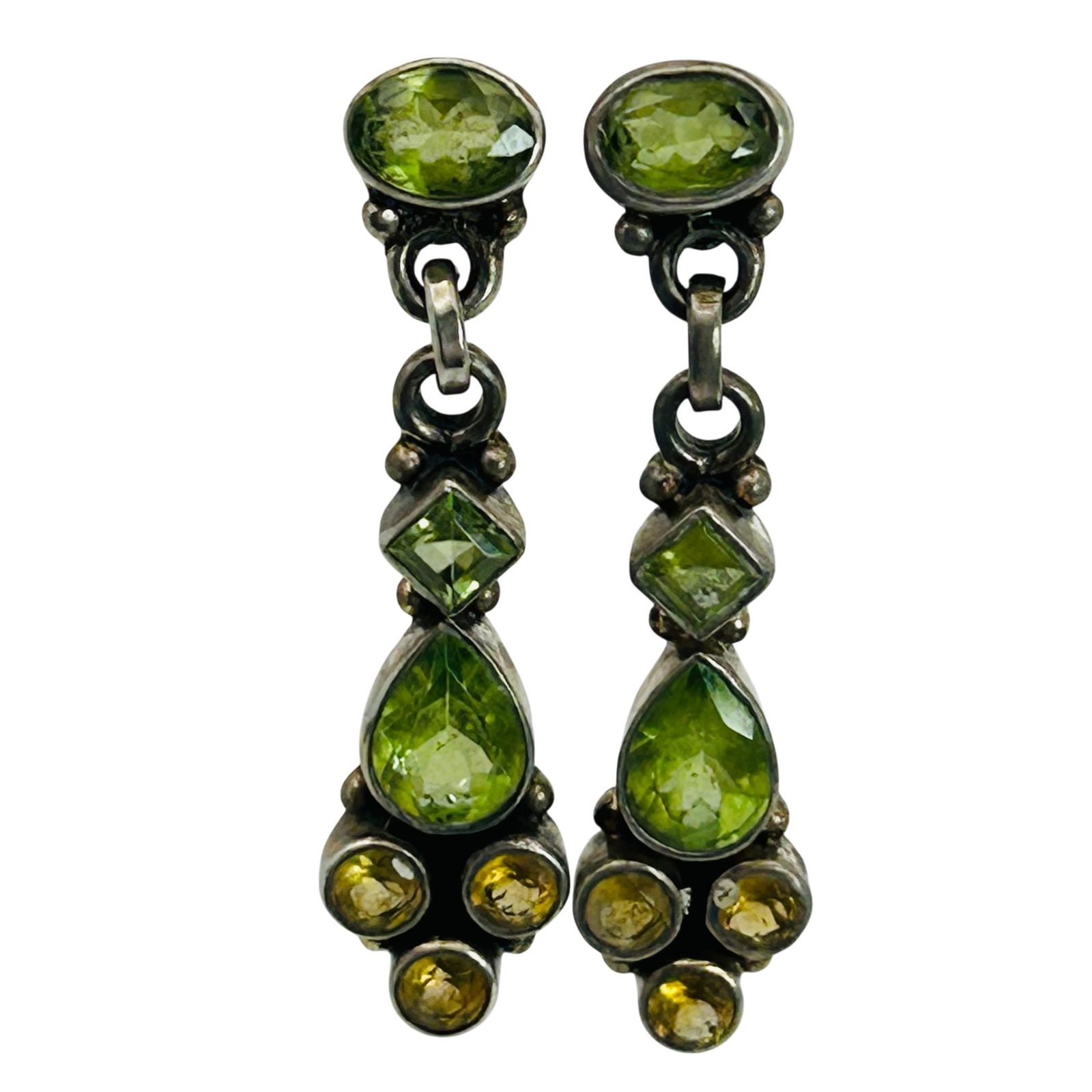 Sterling Peridot And Citrine Dangle Stud Earrings: Sterling peridot and citrine dangle stud earrings. 4.90g