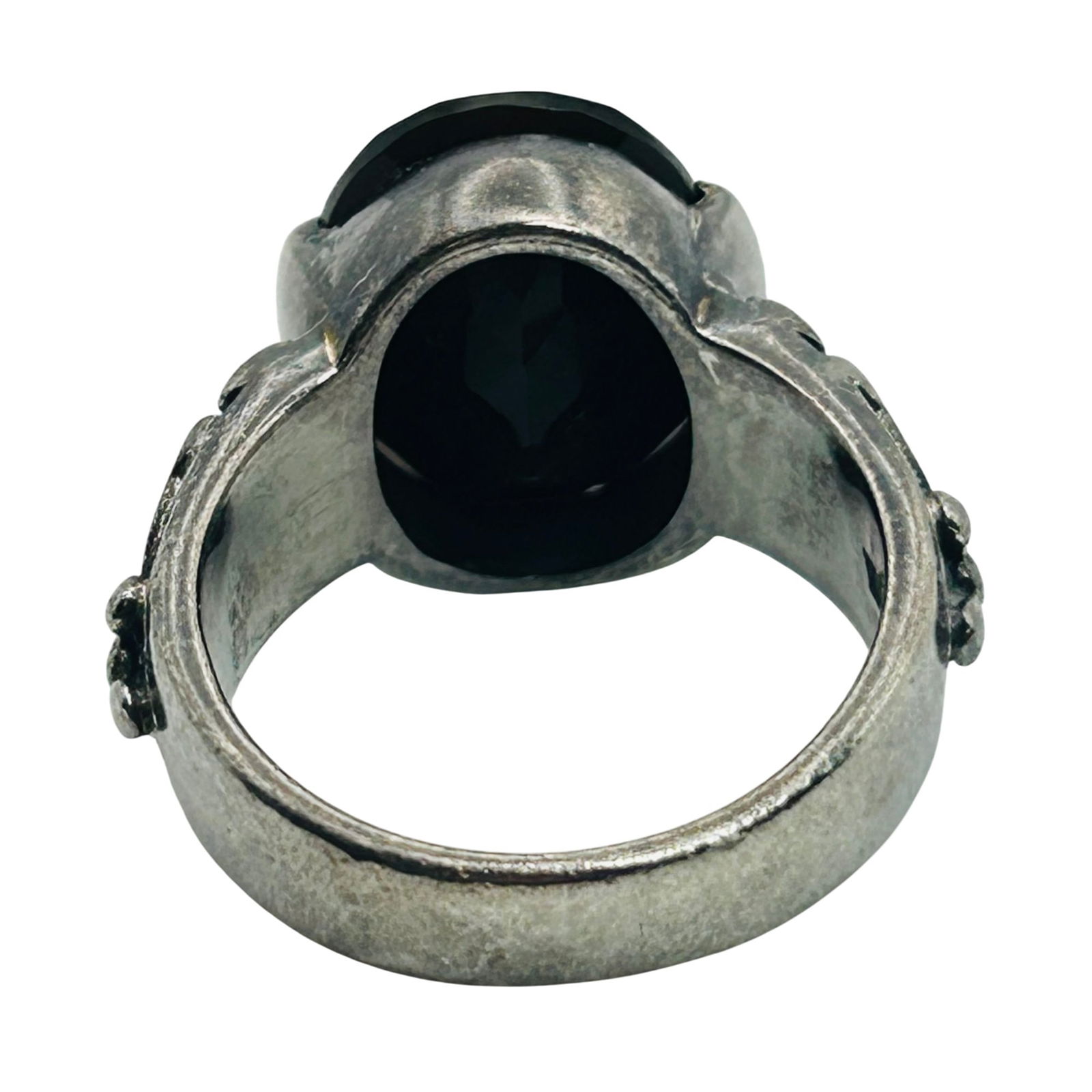 Sterling Onyx Statement Ring. Size 8 - 7