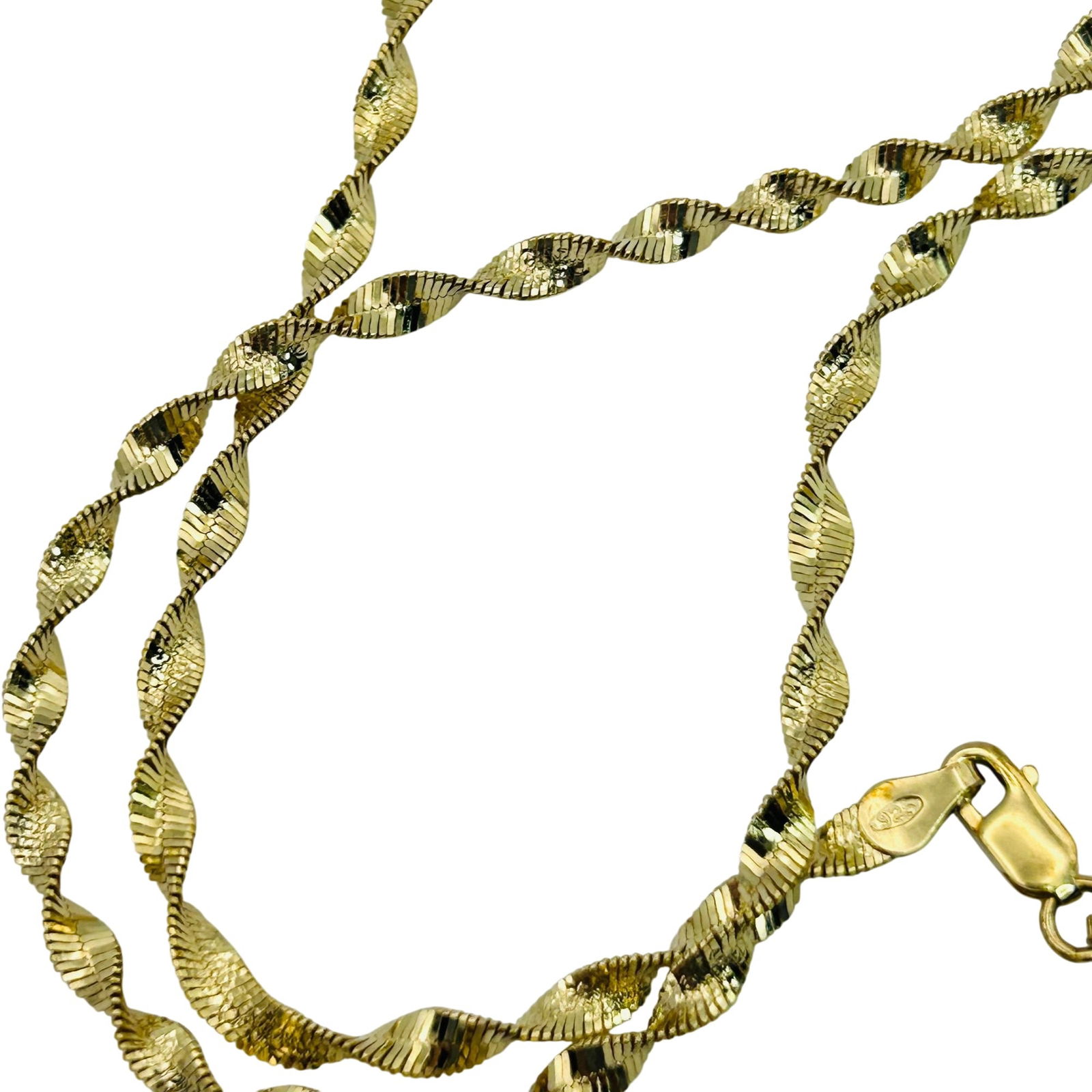 Danecraft Italy Sterling Twisted Flat Snake Chain Necklace: Danecraft Italy sterling twisted flat snake chain necklace. 7.80g