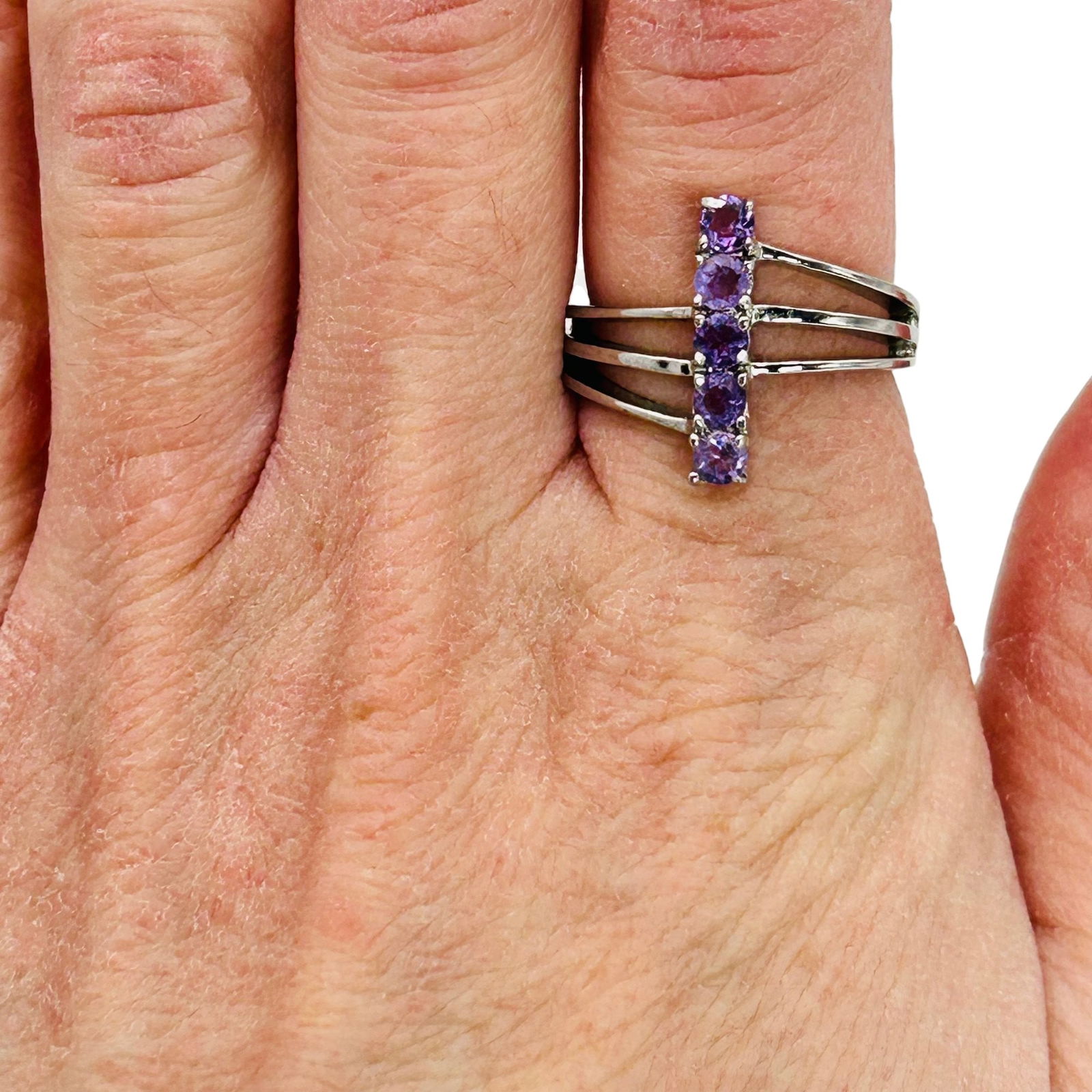 Sterling Amethyst Split Band Ring. Size 7 - 8
