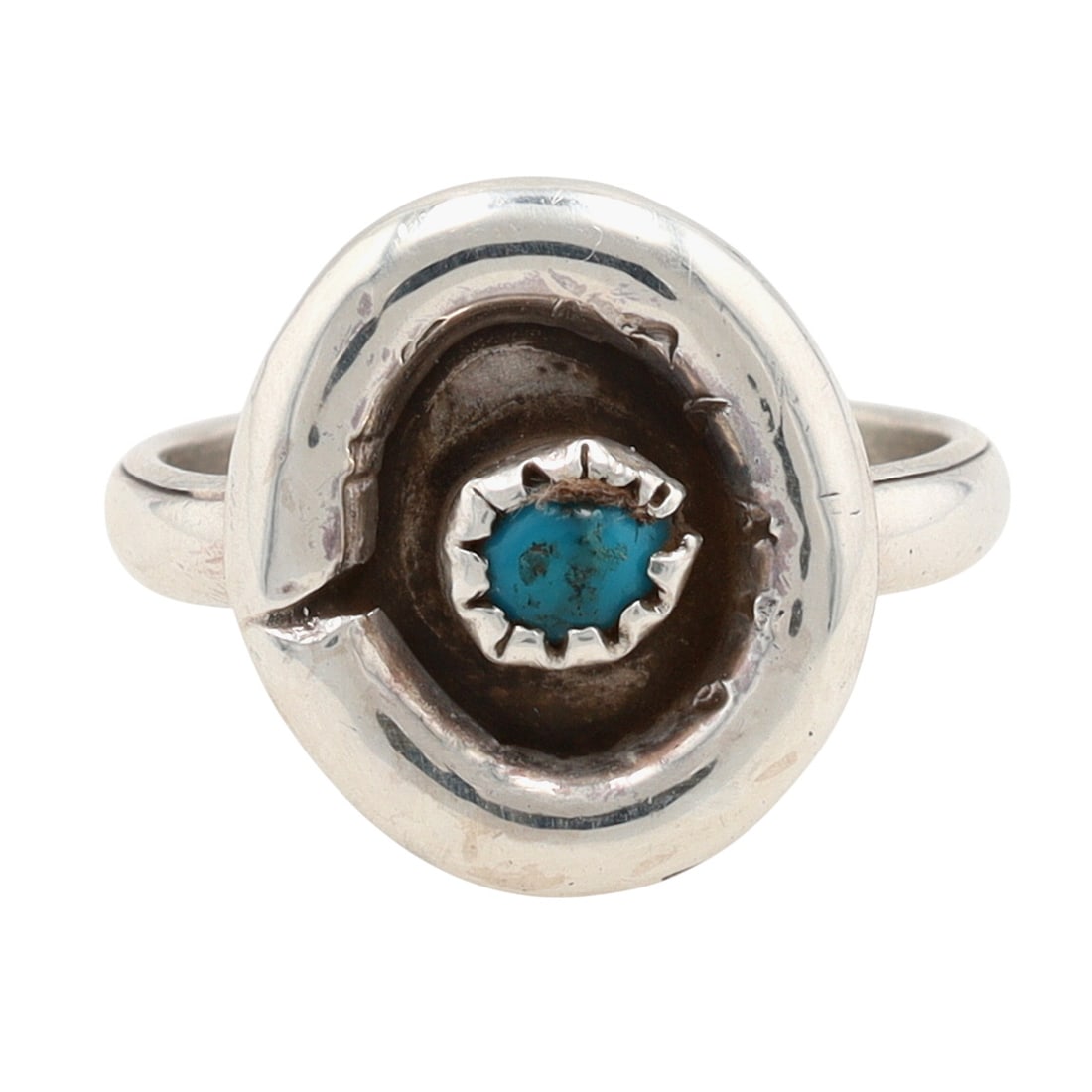 Richardson's Trading Post Vintage Navajo Sterling Turquoise Ring Sz 6.25: Presented in partnership with the historic Richardson’s Trading Post, a cornerstone of Native American jewelry since 1913. Selected from their archives of rare vintage and contemporary pieces. Vinta