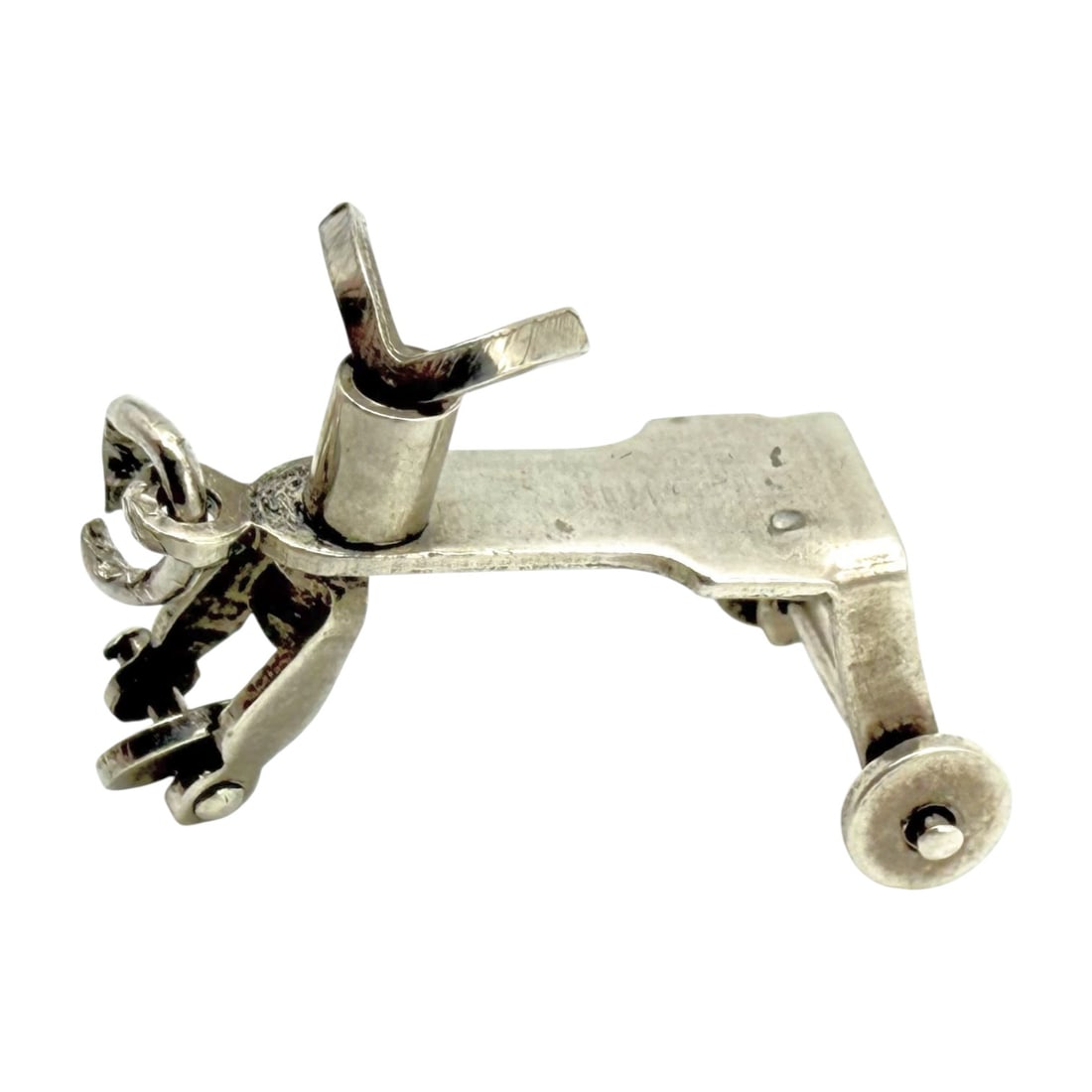 Sterling Movable Kids Tricycle Bike Charm 1g: Sterling Movable Kids Tricycle Bike charm 1g