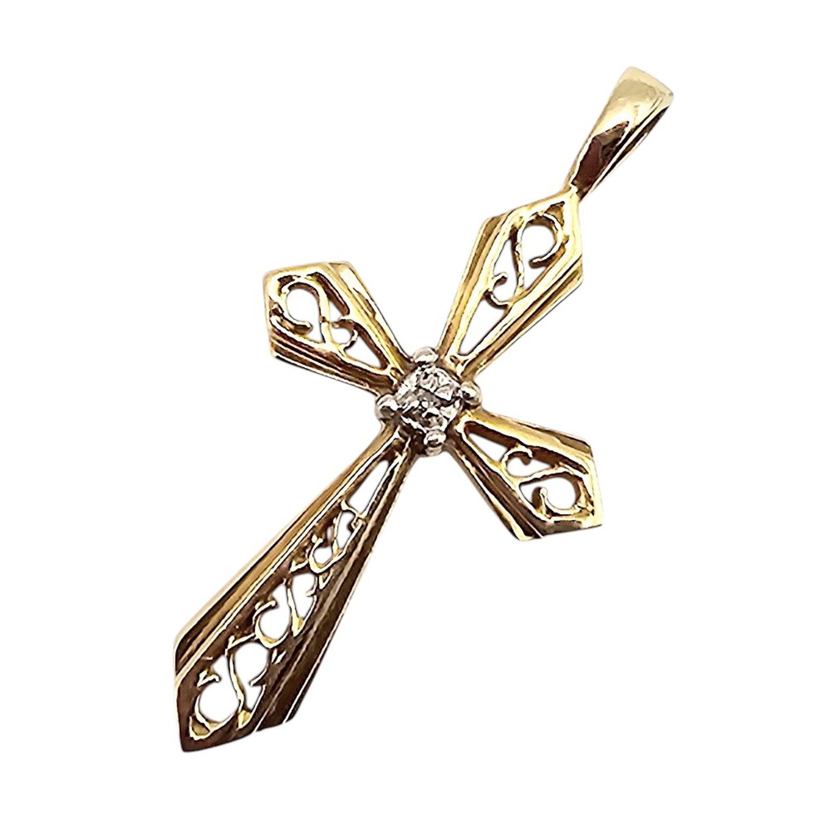 CH 10K Gold Diamond Cross Pendant 1.1g (1 of 4)
